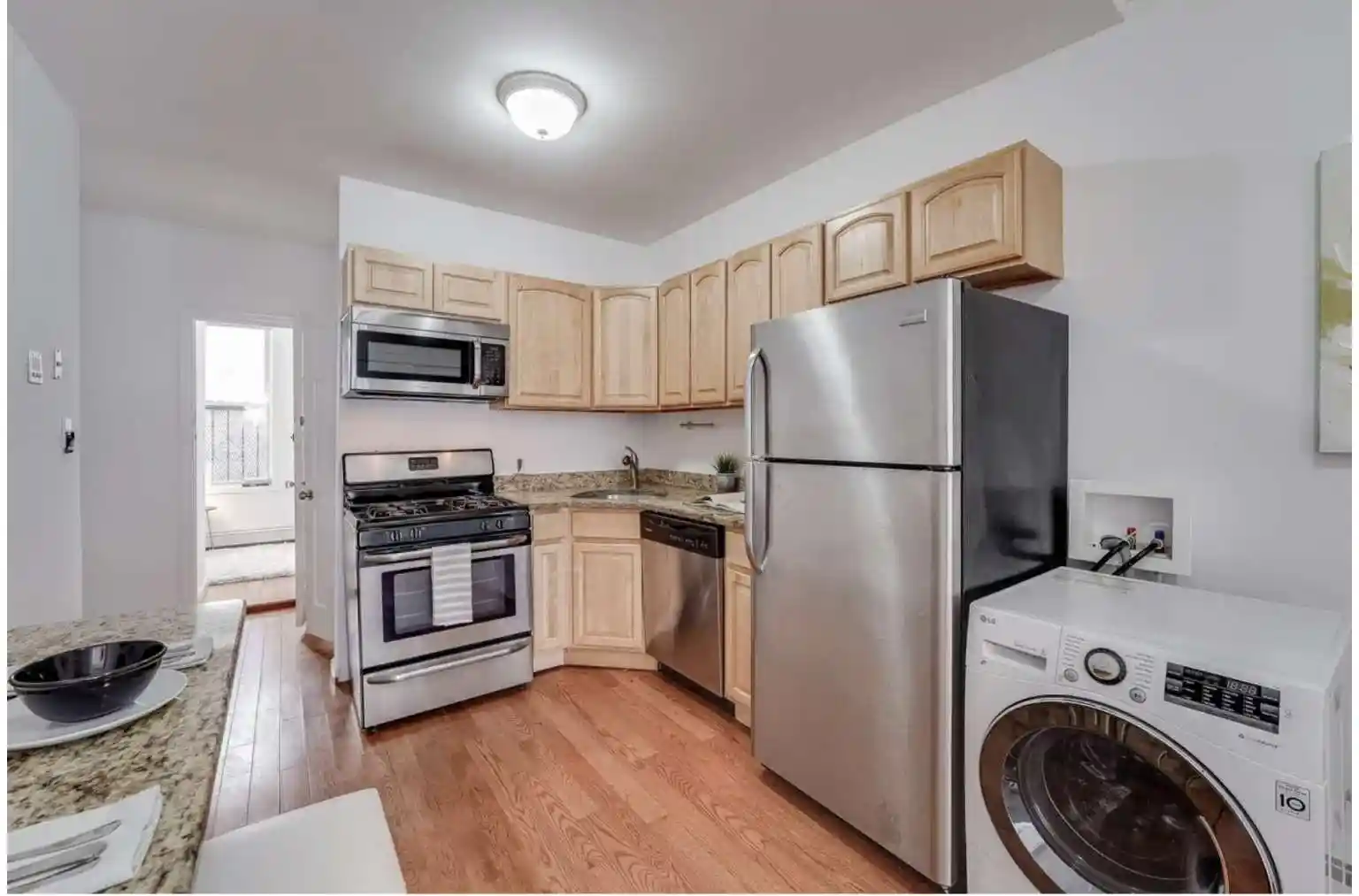 3rd image of 200 Wayne St #1R, Jersey City, NJ 07302 | MLS# 260015179