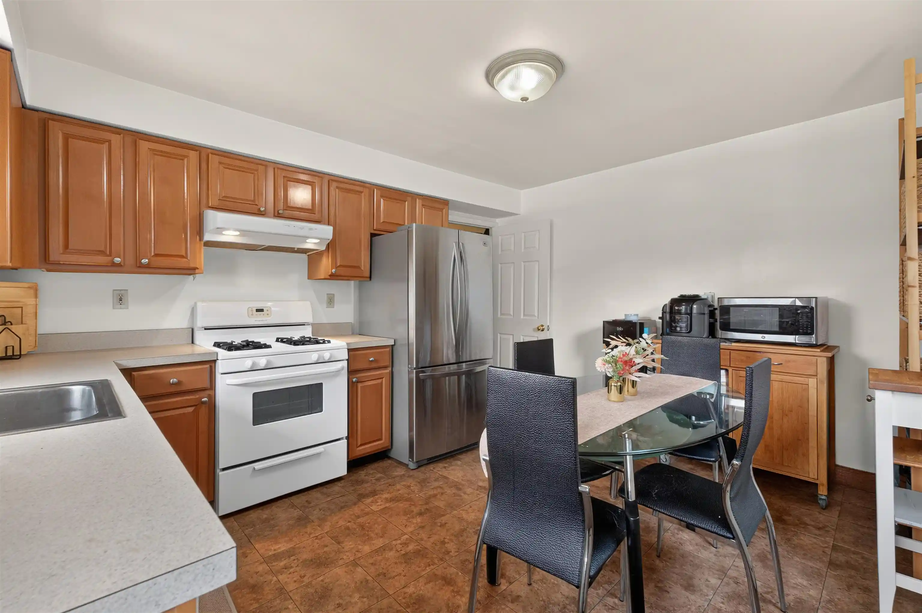 2nd image of 2349 Colonial Dr, Rahway, NJ 07065 | MLS# 260015181