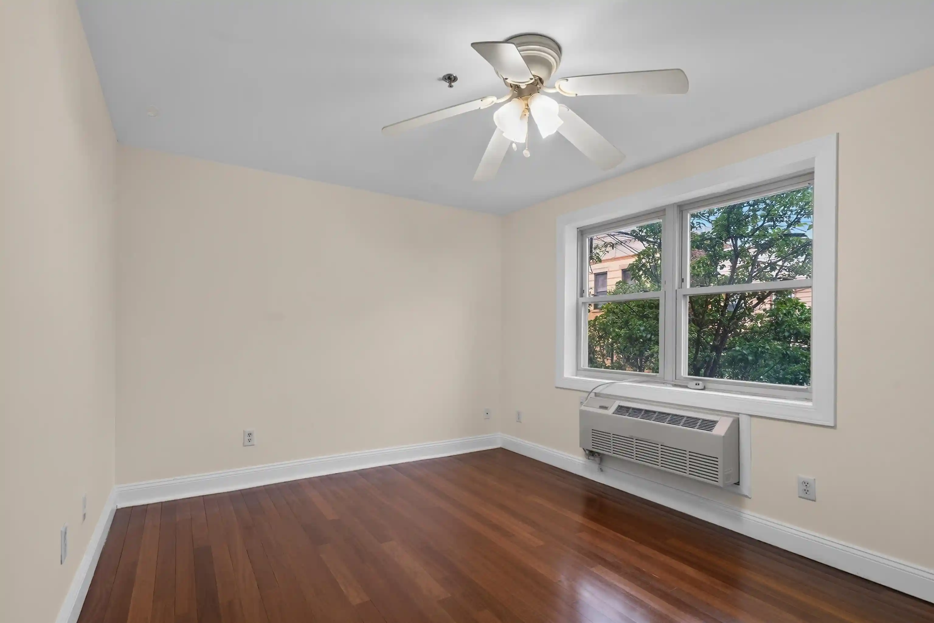 5th image of 1720 New York Ave, Union City, NJ 07087