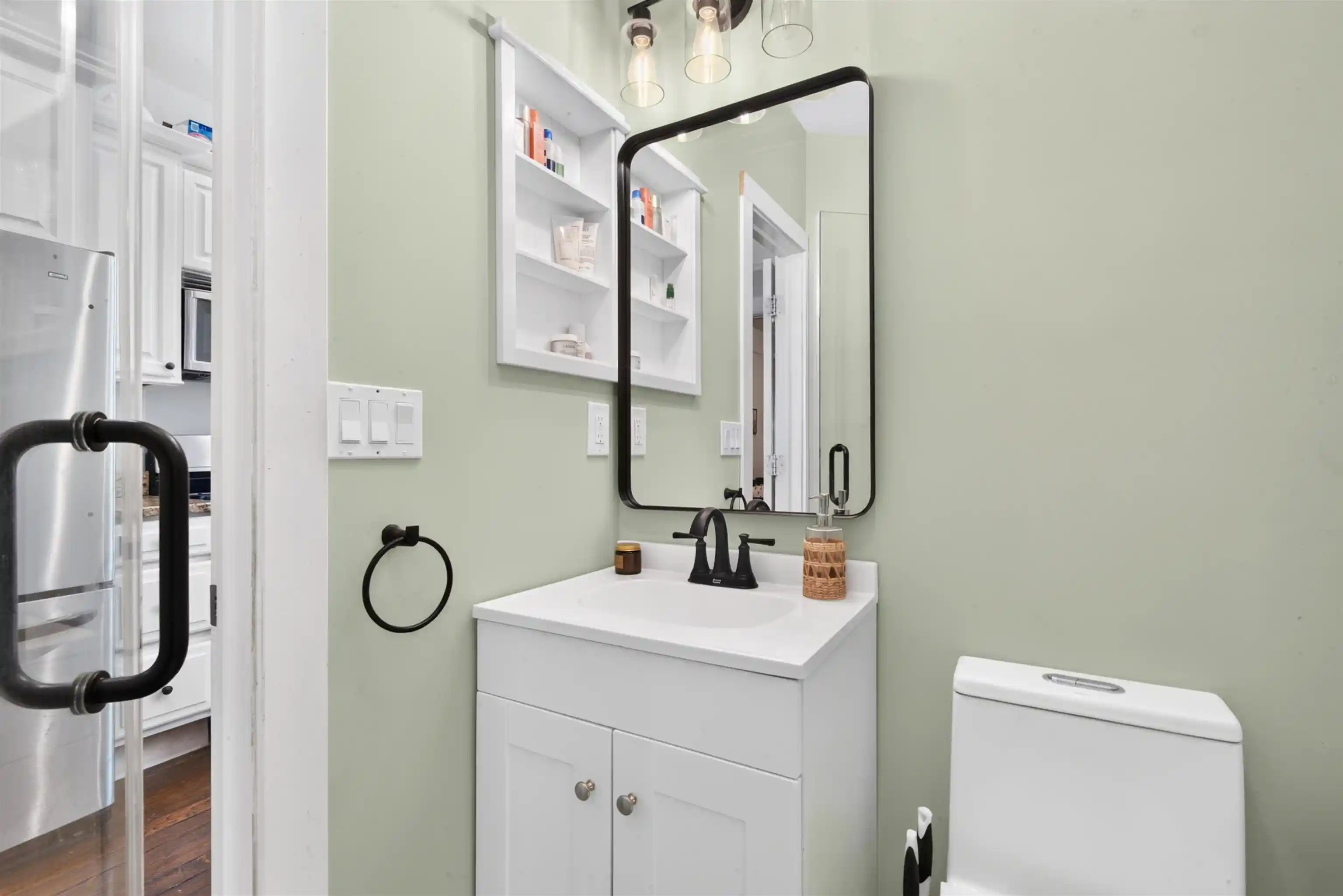 4th image of 417 Adams St, Hoboken, NJ 07030