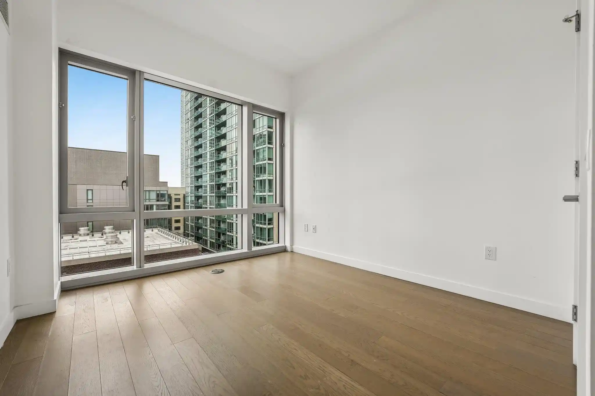 29th image of 75 Park Lane South #605, Jersey City, NJ 07310 | MLS# 260015330