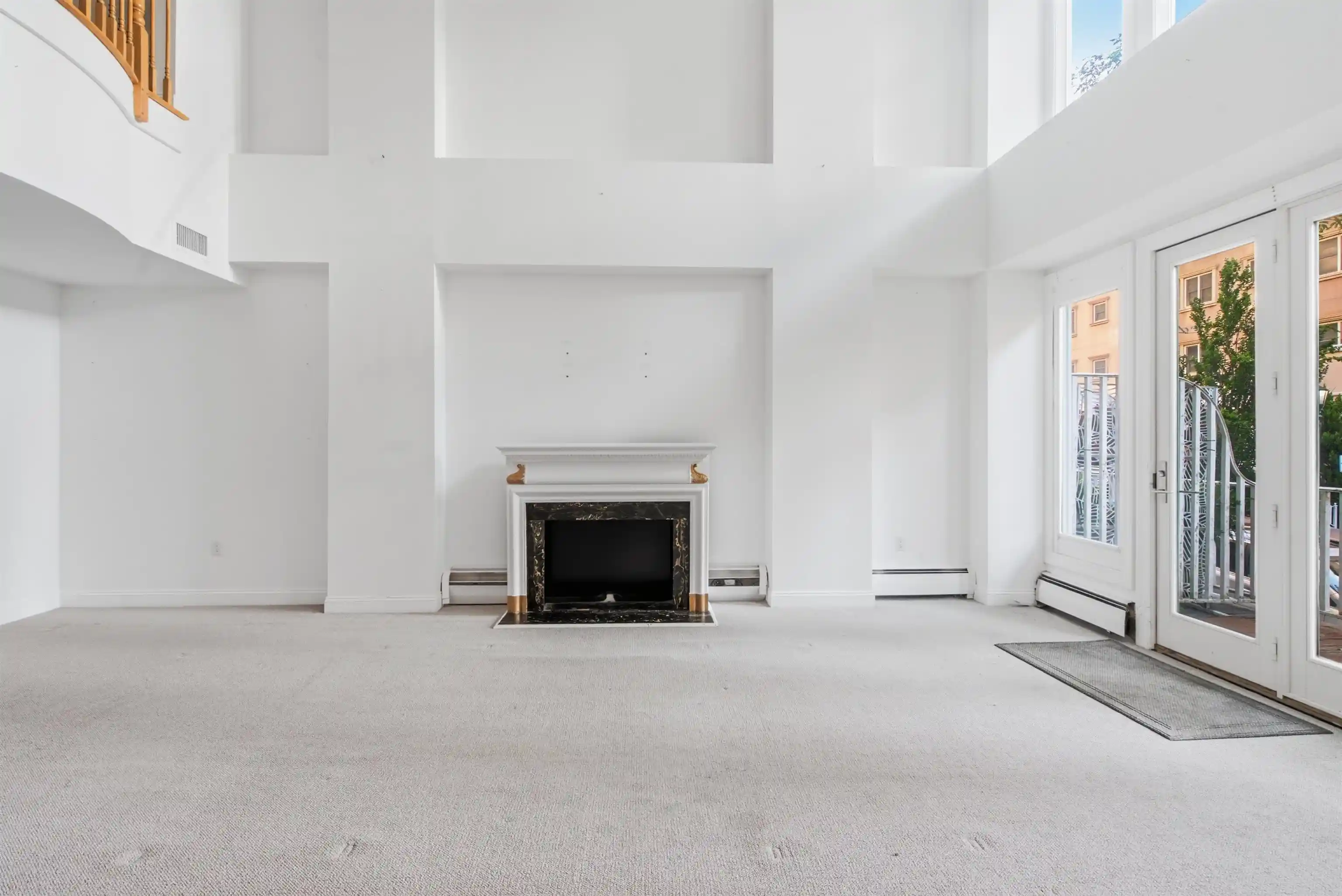 2nd image of 207 Shearwater Ct W, Jersey City, NJ 07305