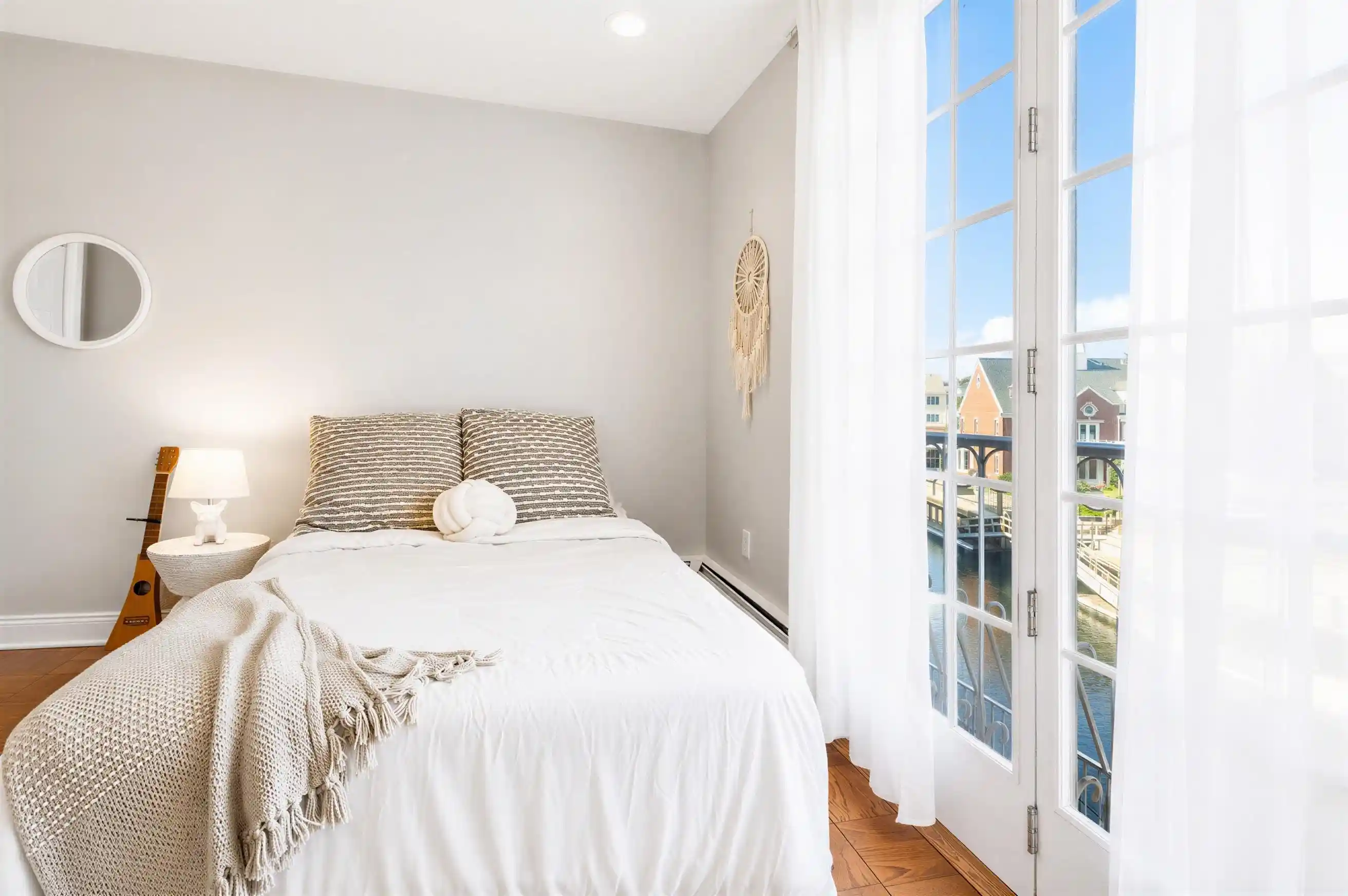 2nd image of 203 Shearwater Ct W, Jersey City, NJ 07305
