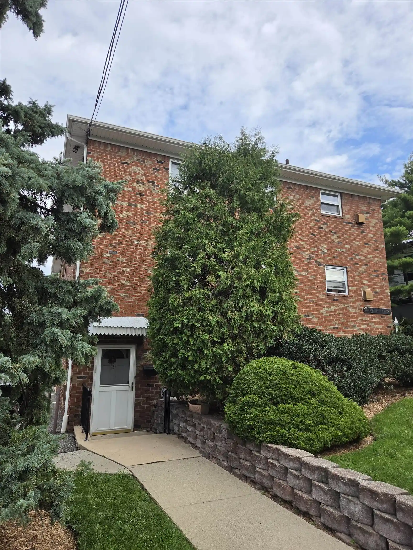 1st image of 1307 Inwood Terrace #19, Fort Lee, NJ 07024 | MLS# 260015417