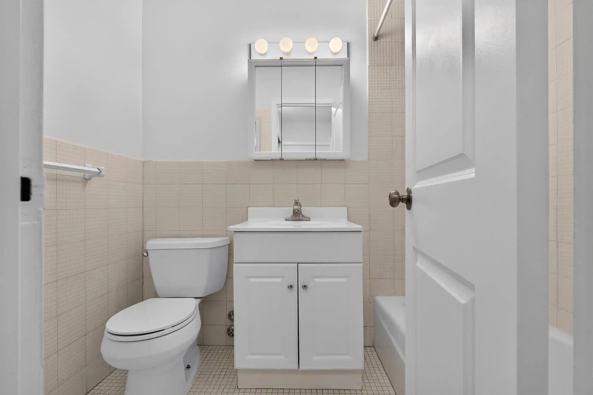 2nd image of 6600Th Blvd E, West New York, NJ 07093