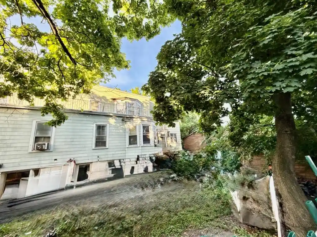 3rd image of 546 Garfield Ave, Jersey City, NJ 07305 | MLS# 260015464