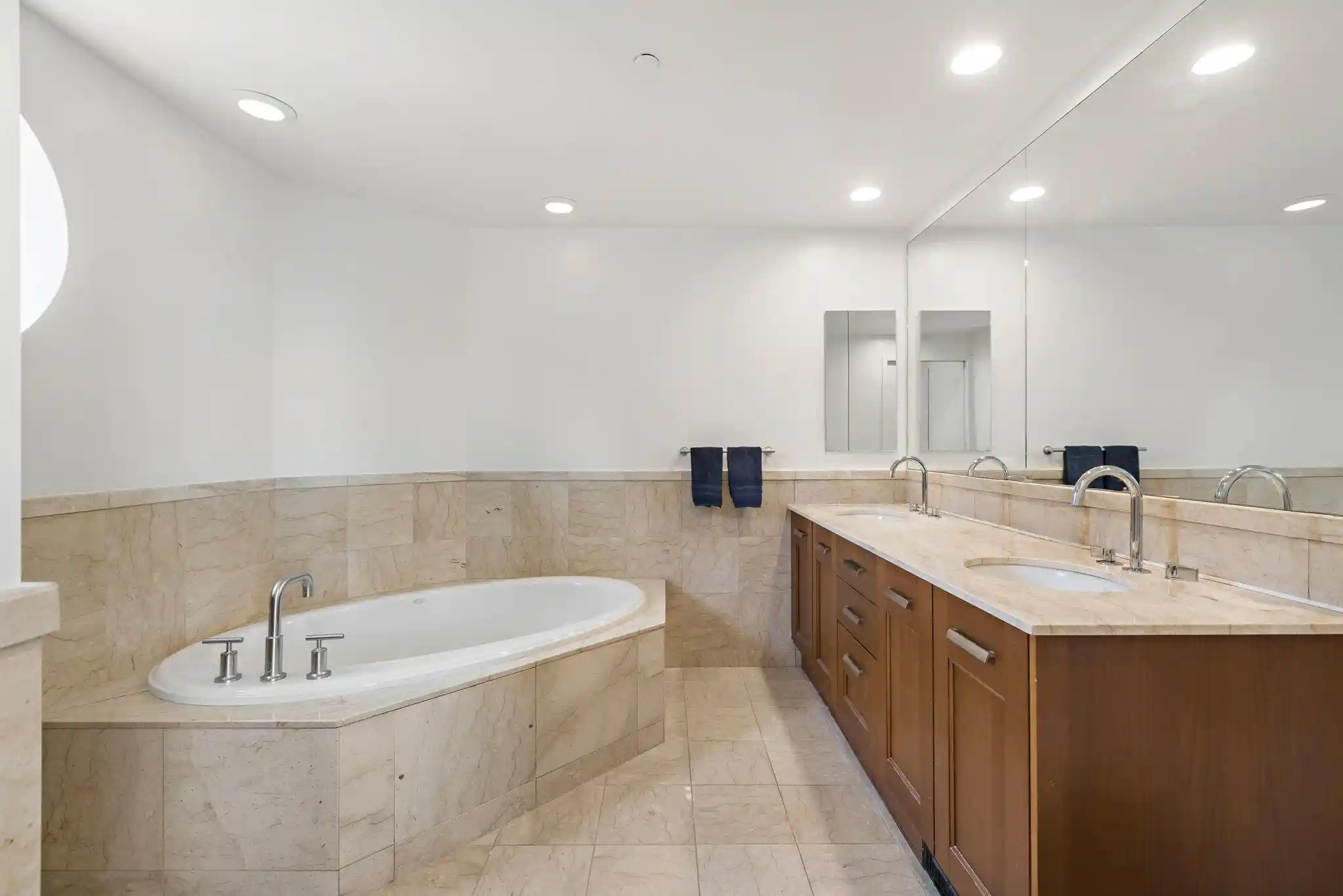 15th image of 8100 River Rd #810, North Bergen, NJ 07047 | MLS# 260015517