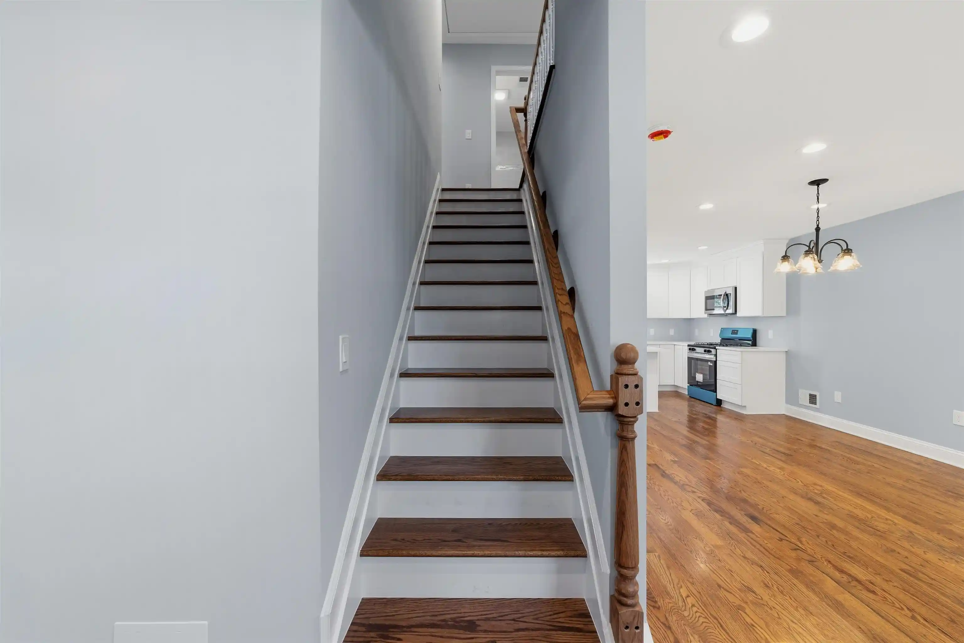 3rd image of 270 Alpine Way, South Amboy, NJ 08879 | MLS# 260015558