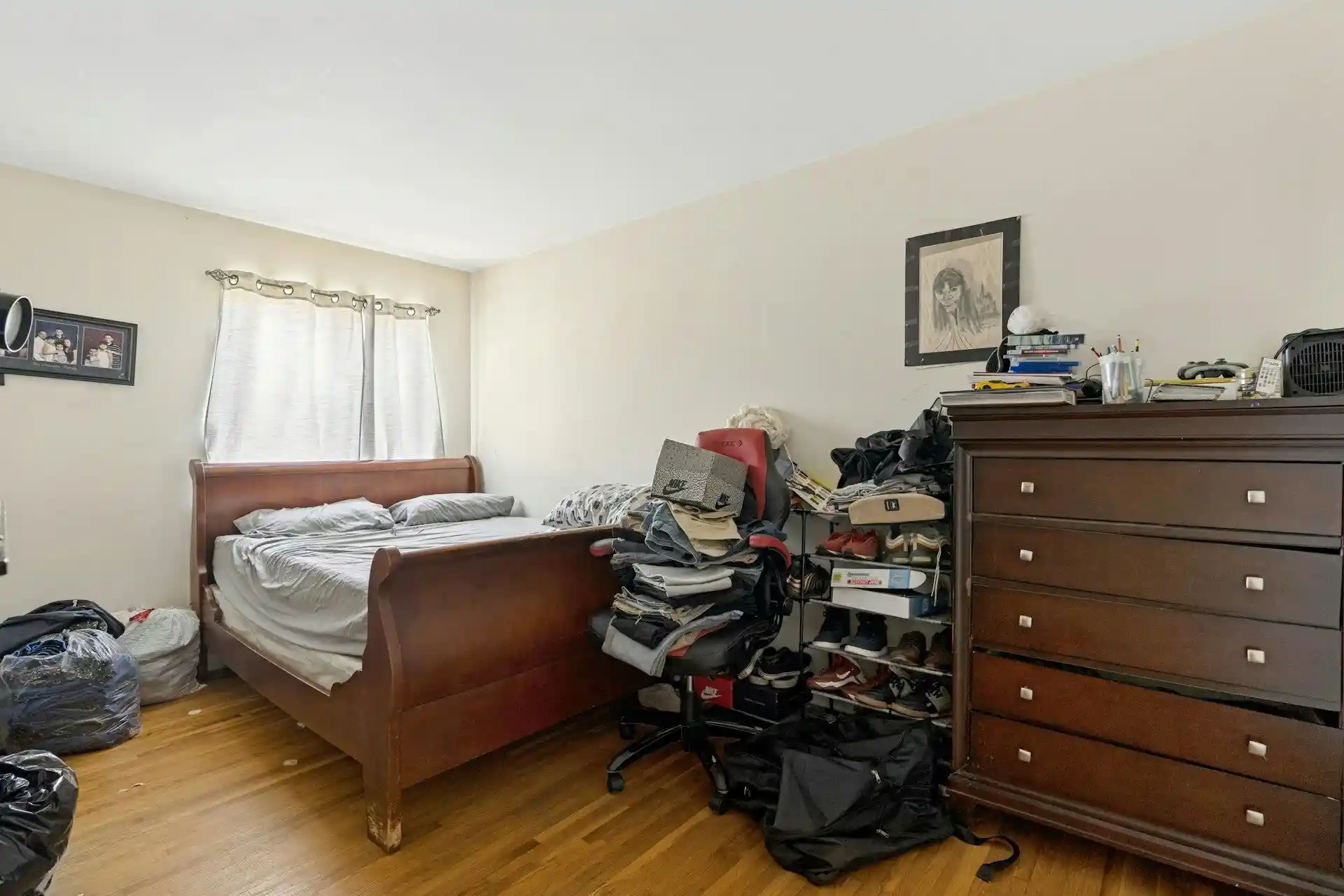 Photo 3 of Sale Pending at 505 Mcguigan Pl, Harrison, NJ 07029 | MLS# 260015597 | Listing updated on 2026-08-14