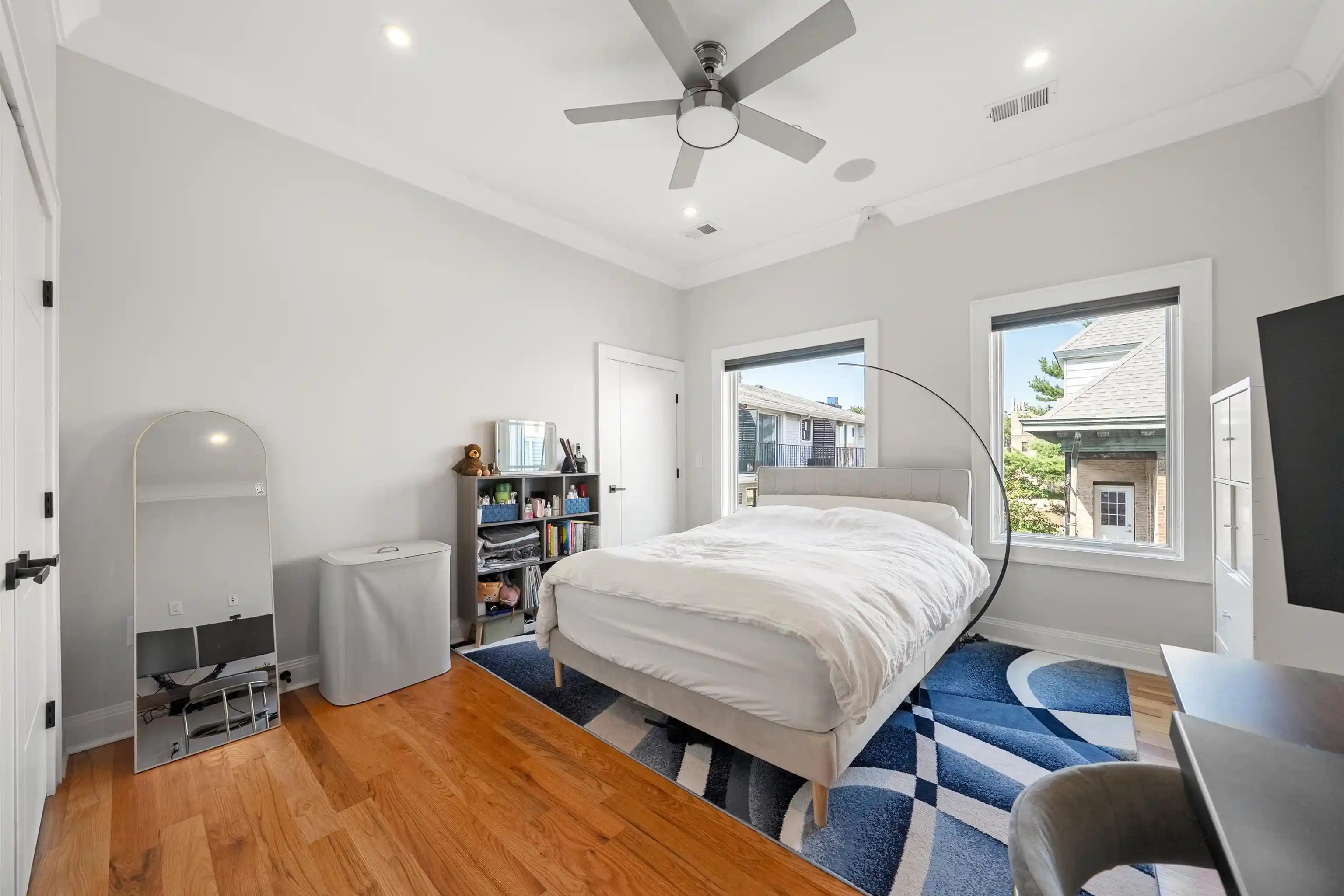 2nd image of 3305 Pleasant Ave #2, Union City, NJ 07087 | MLS# 260015603