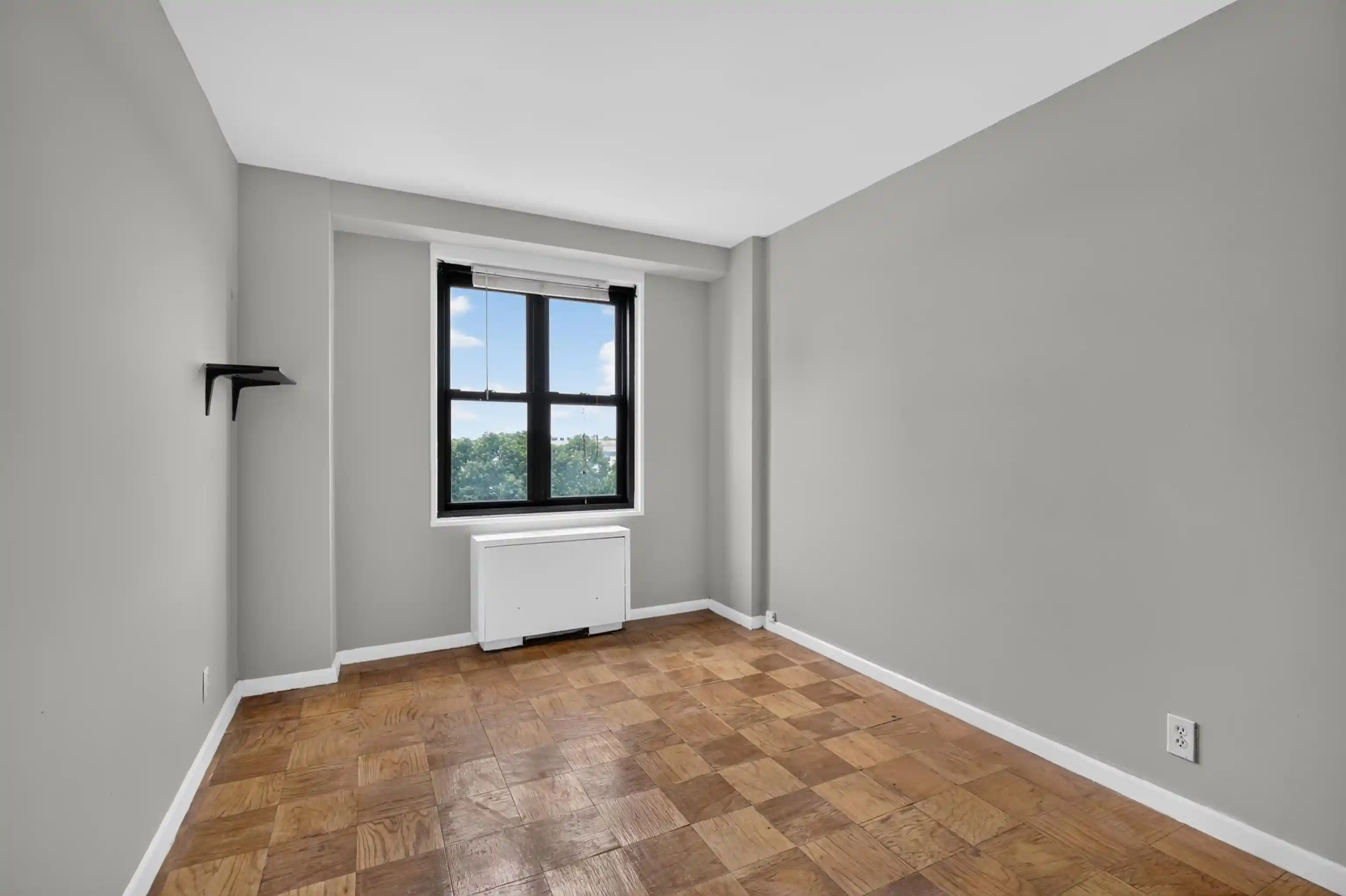 2nd image of 225 St Pauls Ave #6D, Jersey City, NJ 07306 | MLS# 260015648