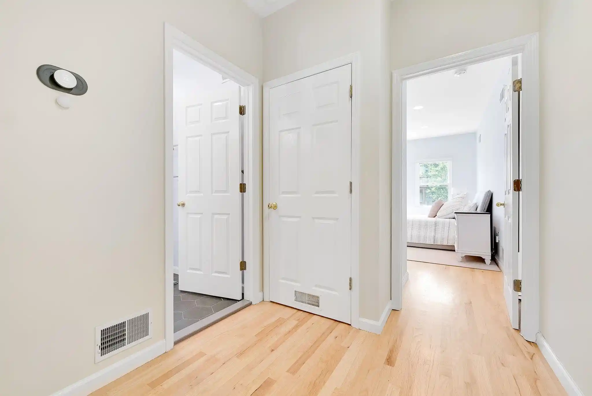 4th image of 313 1/2 4Th St, Jersey City, NJ 07302 | MLS# 260015669