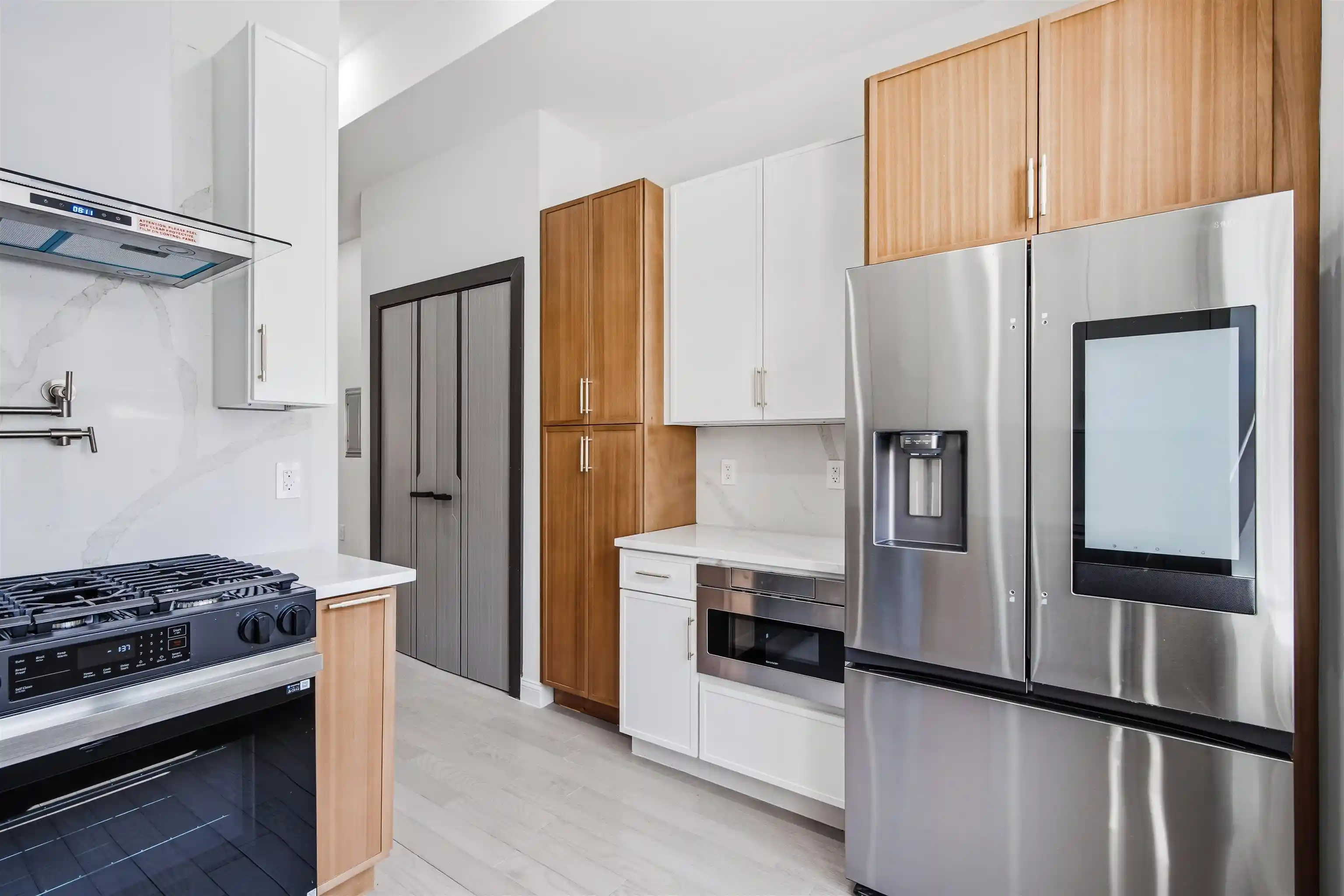 Photo 3 of Condo for sale at 133 Clifton Pl #3, Jersey City, NJ 07304 | MLS# 260015720 | Listing updated on 2026-08-14