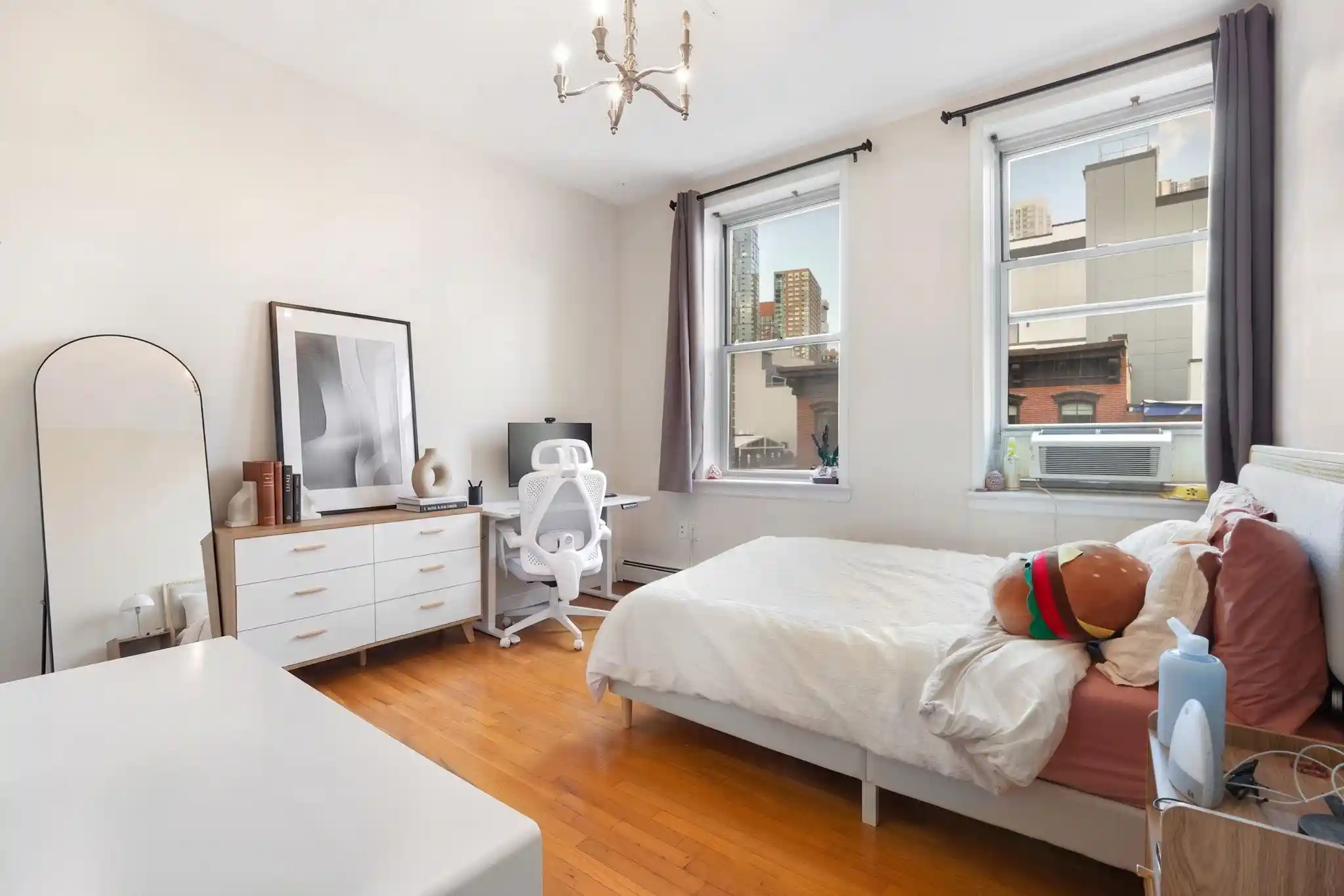 Photo 3 of Condo for sale at 319 Barrow St #5A, Jersey City, NJ 07302 | MLS# 260015727 | Listing updated on 2026-08-10