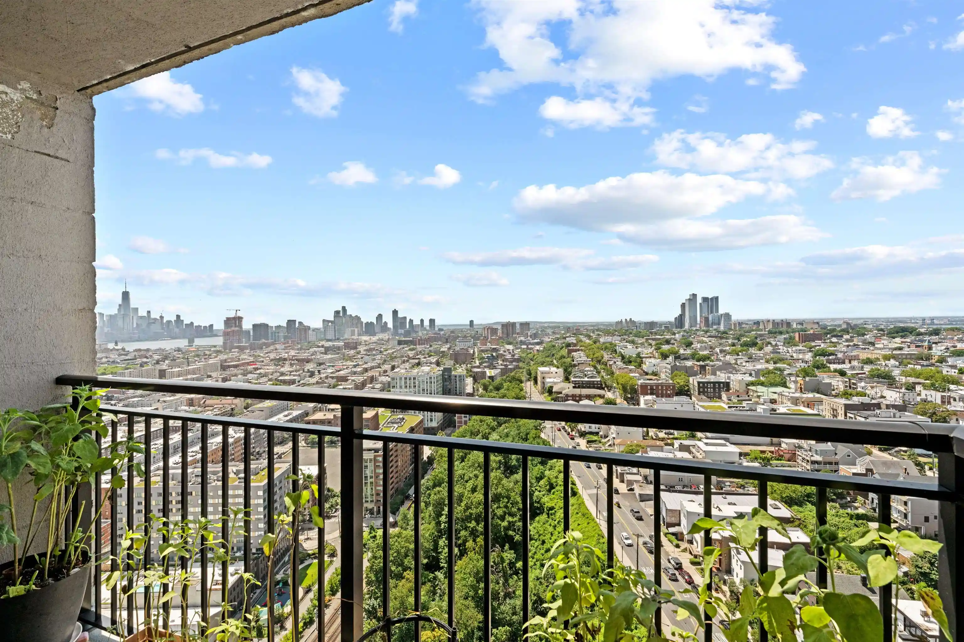 3rd image of 100 Manhattan Ave #2316, Union City, NJ 07087 | MLS# 260015808
