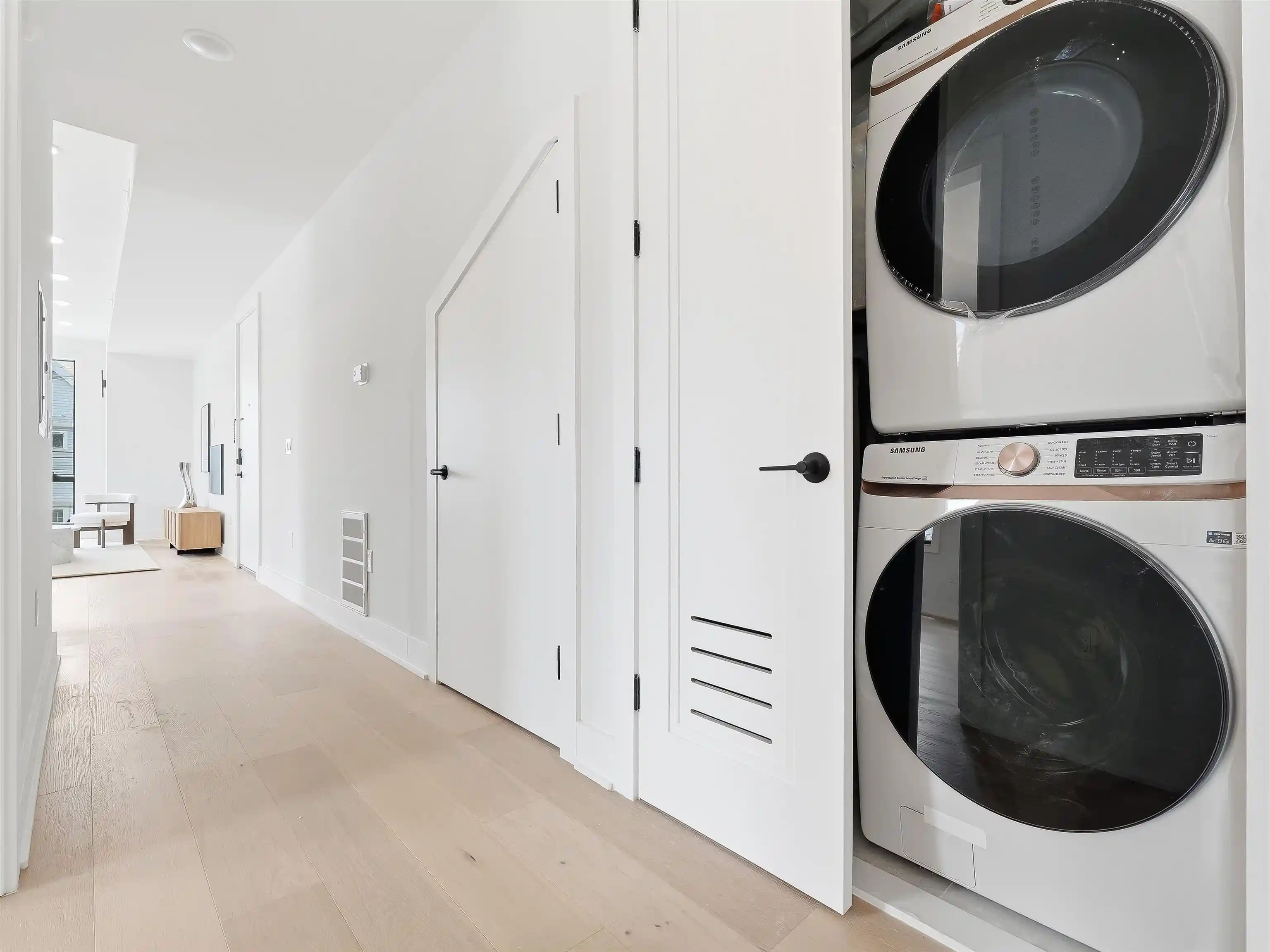 Photo 3 of Condo for sale at 256 Claremont Ave #2, Jersey City, NJ 07305 | MLS# 260015809 | Listing updated on 2026-10-12