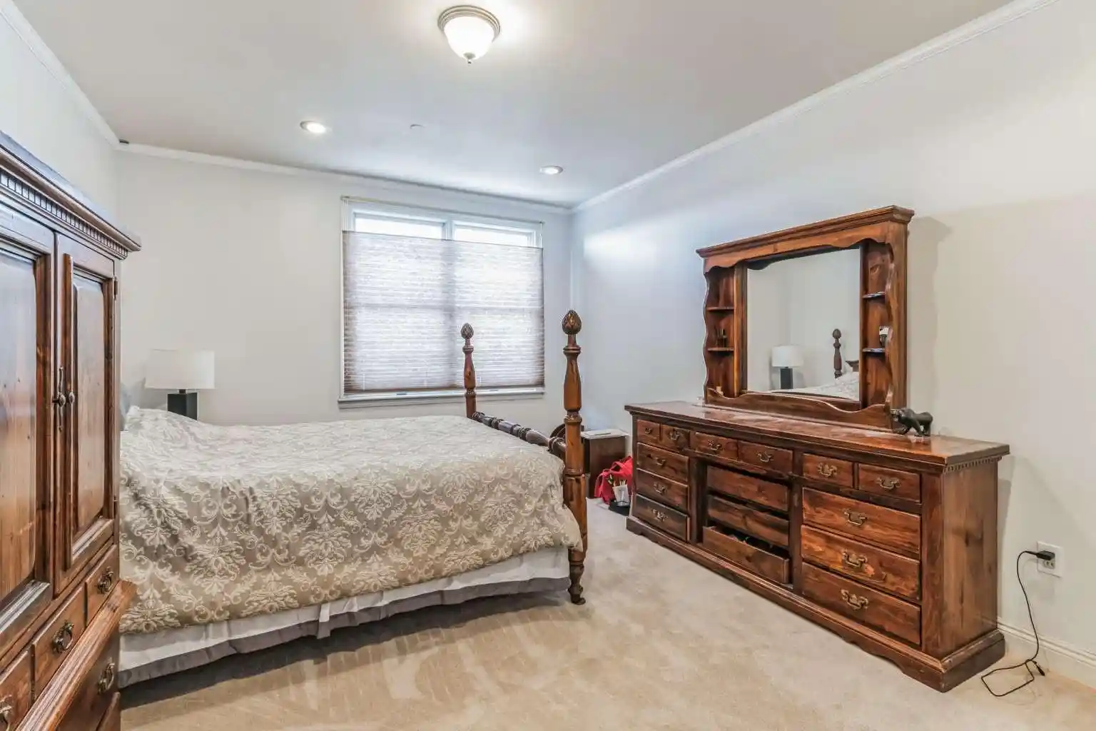 Photo 3 of Condo for sale at 100 Shearwater Ct E #32, Jersey City, NJ 07305 | MLS# 260015891 | Listing updated on 2026-09-15