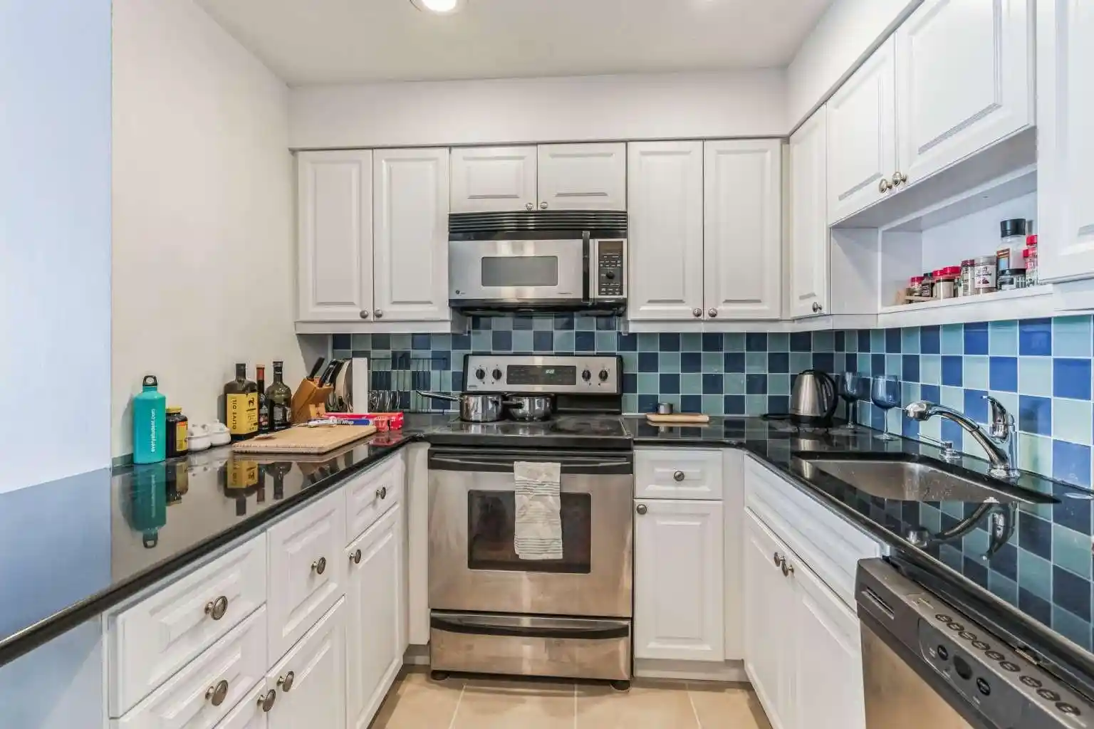 19th image of 100 Shearwater Ct East #32, Jersey City, NJ 07305 | MLS# 260015891