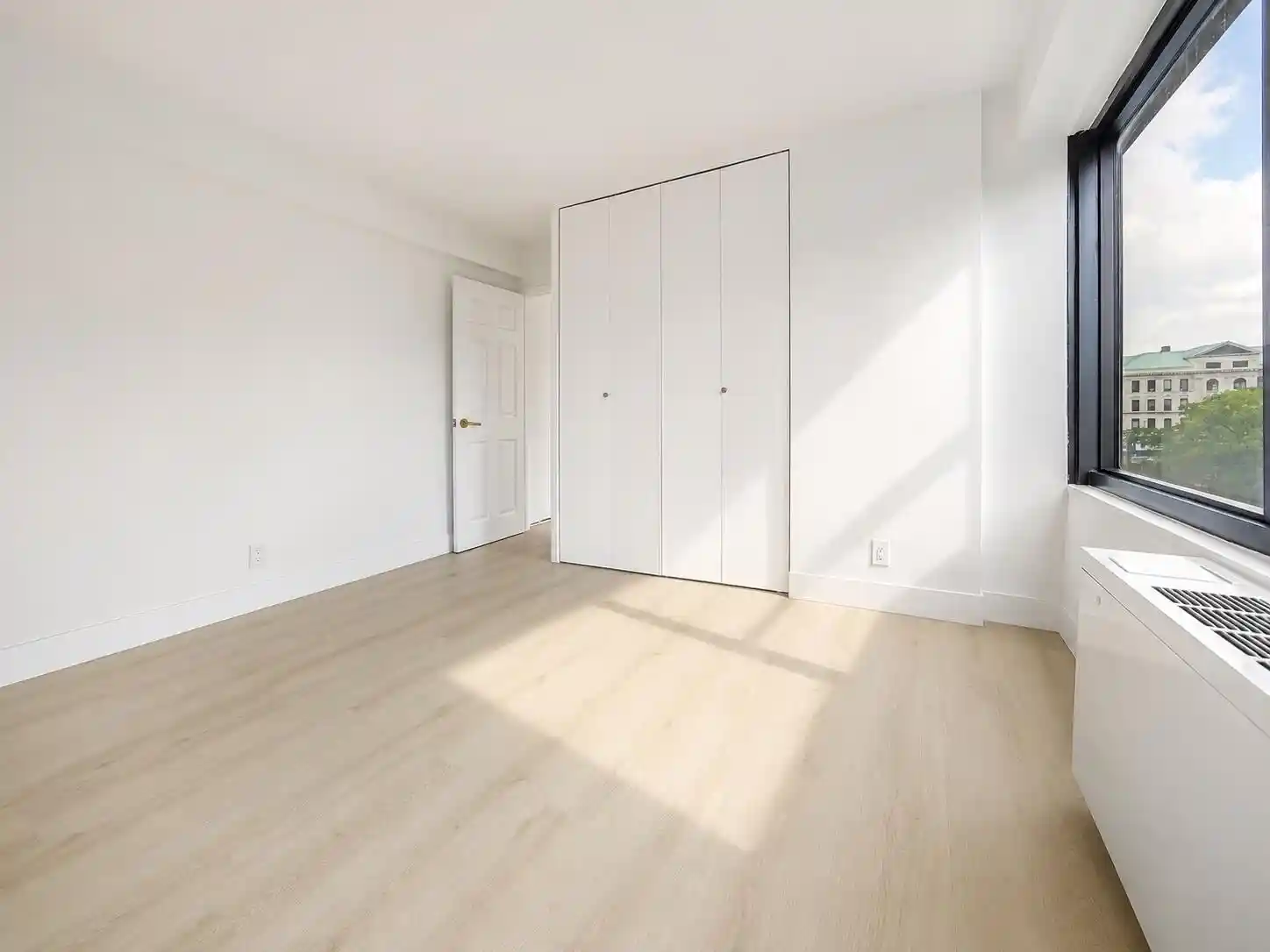Listing Photo 3 - Condo for sale in building located at 135 Montgomery St, Jersey City, NJ 07302 - Unit #4G