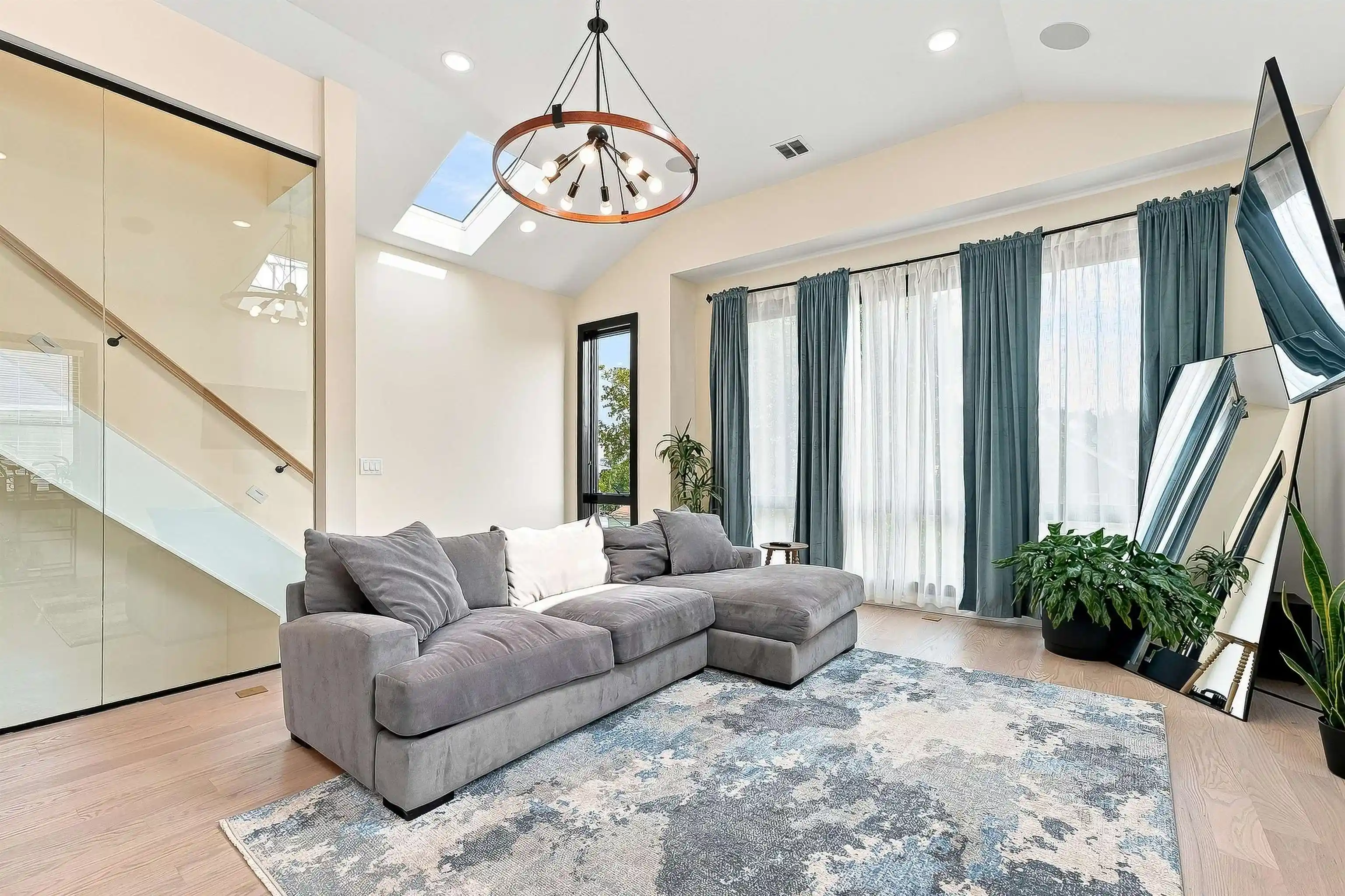 Photo 3 of Sale Pending at 129 Poplar St #2, Jersey City, NJ 07307 | MLS# 260015981 | Listing updated on 2026-08-28