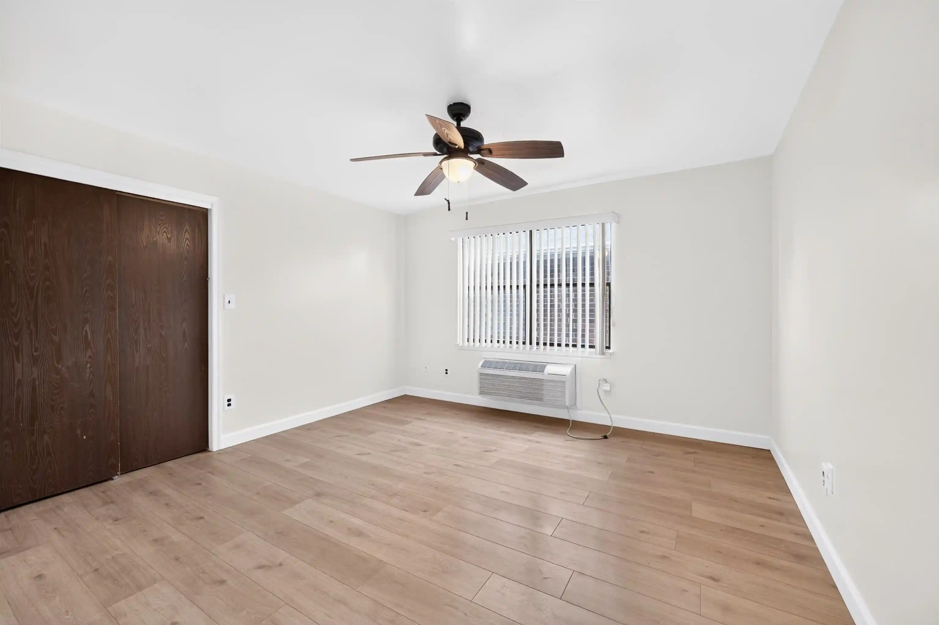 Listing Photo 5 - Condo for sale in building located at 137 71St St, Guttenberg, NJ 07093 - Unit #2B