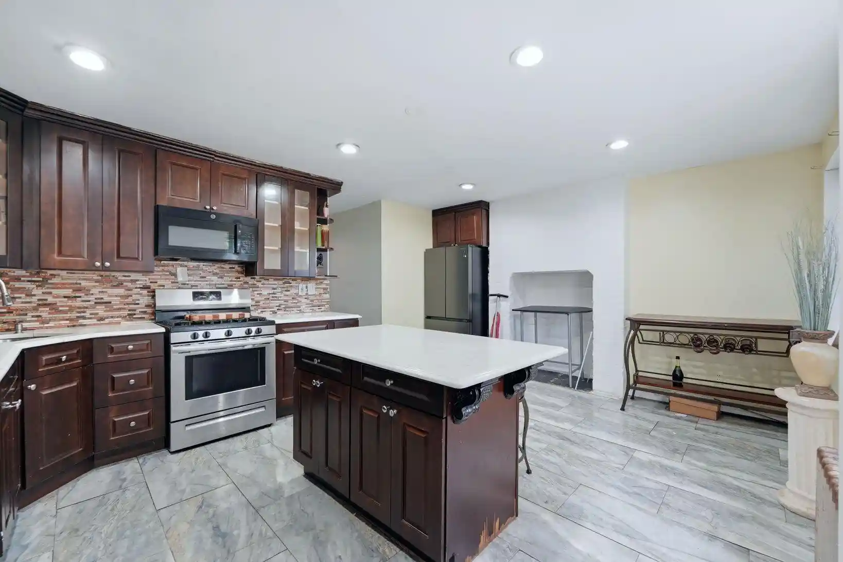 41st image of 21 Bentley Ave, Jersey City, NJ 07304 | MLS# 260016020