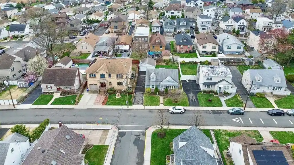 Photo 4 of Sale Pending at 133 Franklin St, Secaucus, NJ 07094 | MLS# 260016024 | Listing updated on 2026-08-20