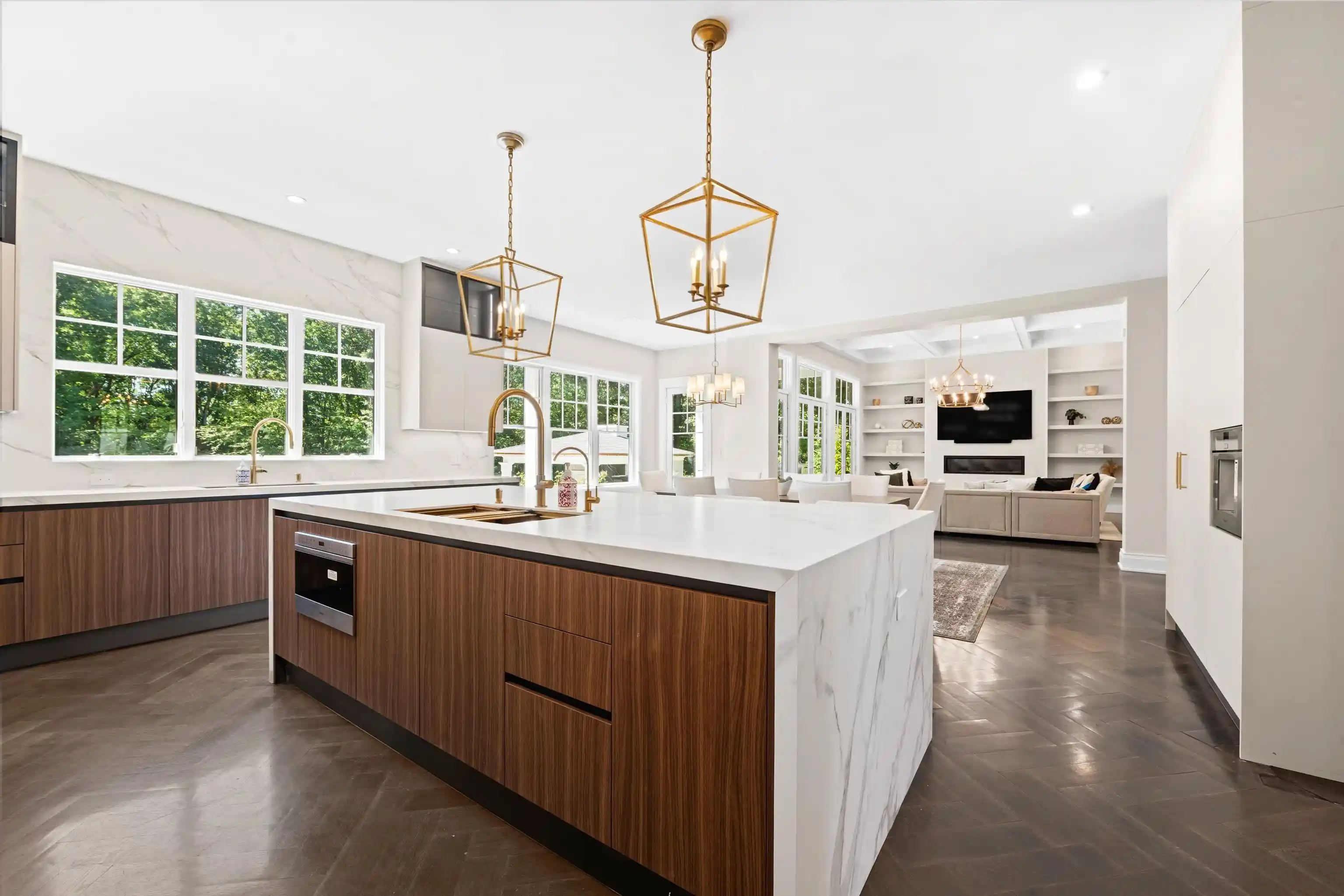 4th image of 396 Knollwood Dr, Ridgewood, NJ 07450 | MLS# 260016065
