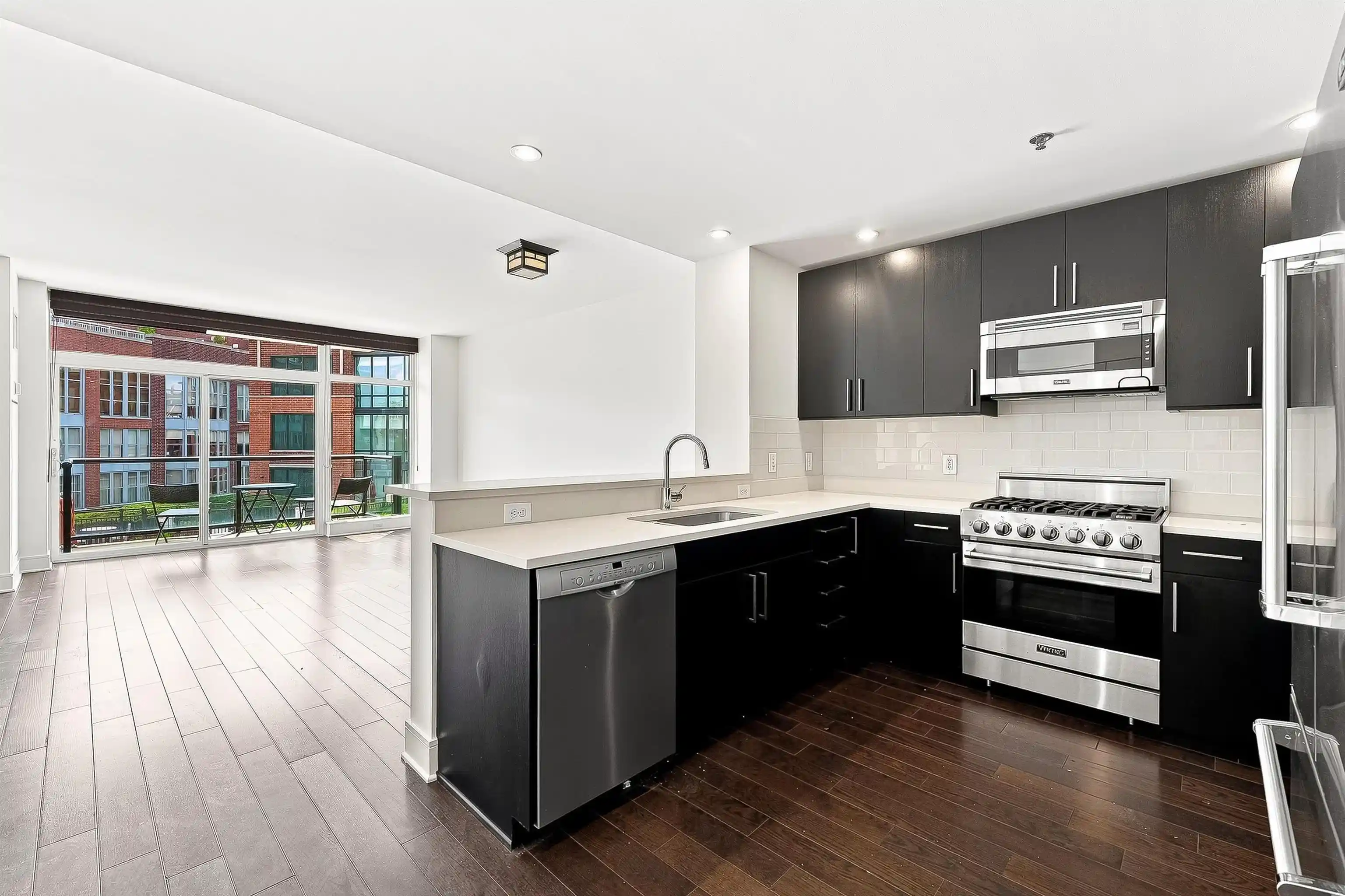 2nd image of 1100 Maxwell Ln, Hoboken, NJ 07030