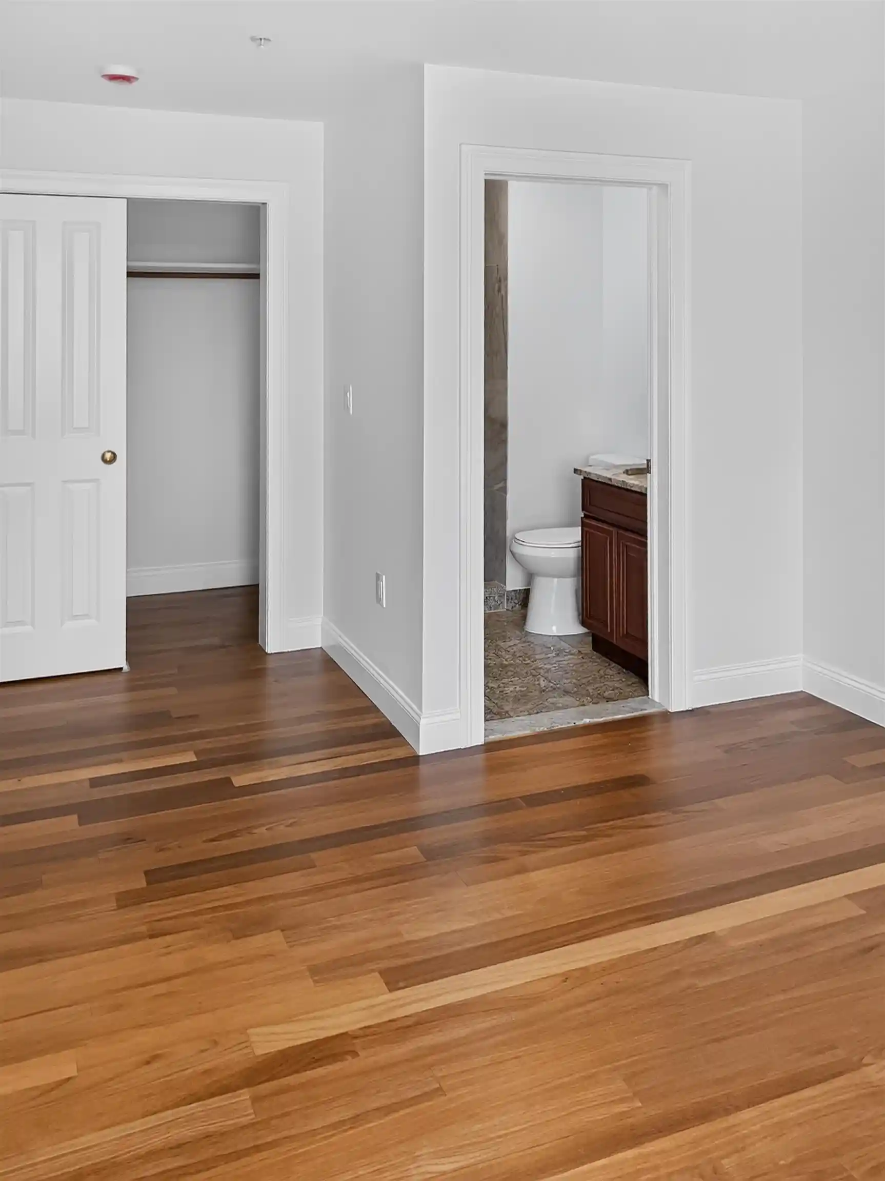 2nd image of 315 7Th St, Union City, NJ 07087