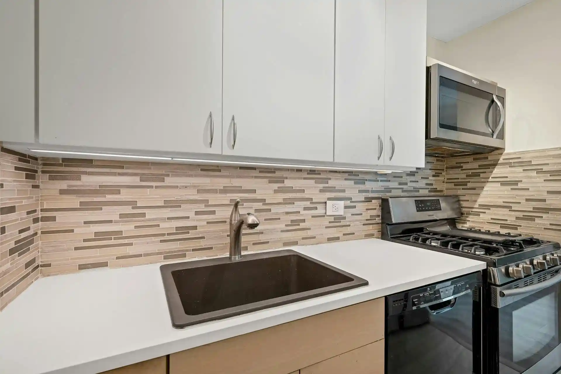 Photo 2 of Condo for sale at 7004 Boulevard E #28C, West New York, NJ 07093 | MLS# 260016162 | Listing updated on 2026-08-17