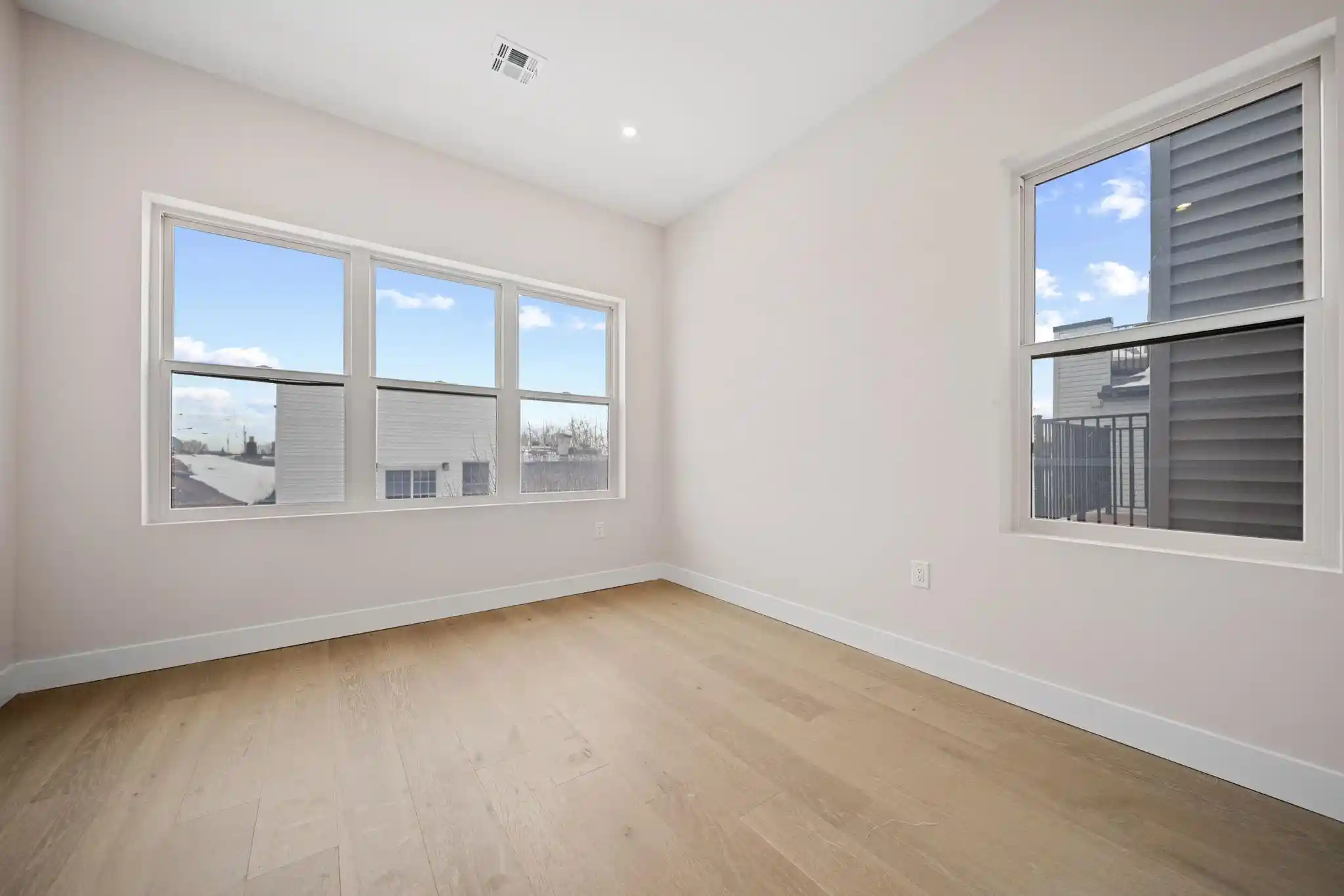 2nd image of 31 Graham St #2, Jersey City, NJ 07307 | MLS# 260016184
