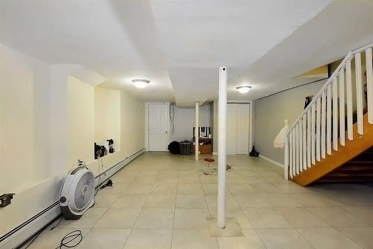 Listing Photo 5 - Condo for sale in building located at 150 Mallory Ave, Jersey City, NJ 07304