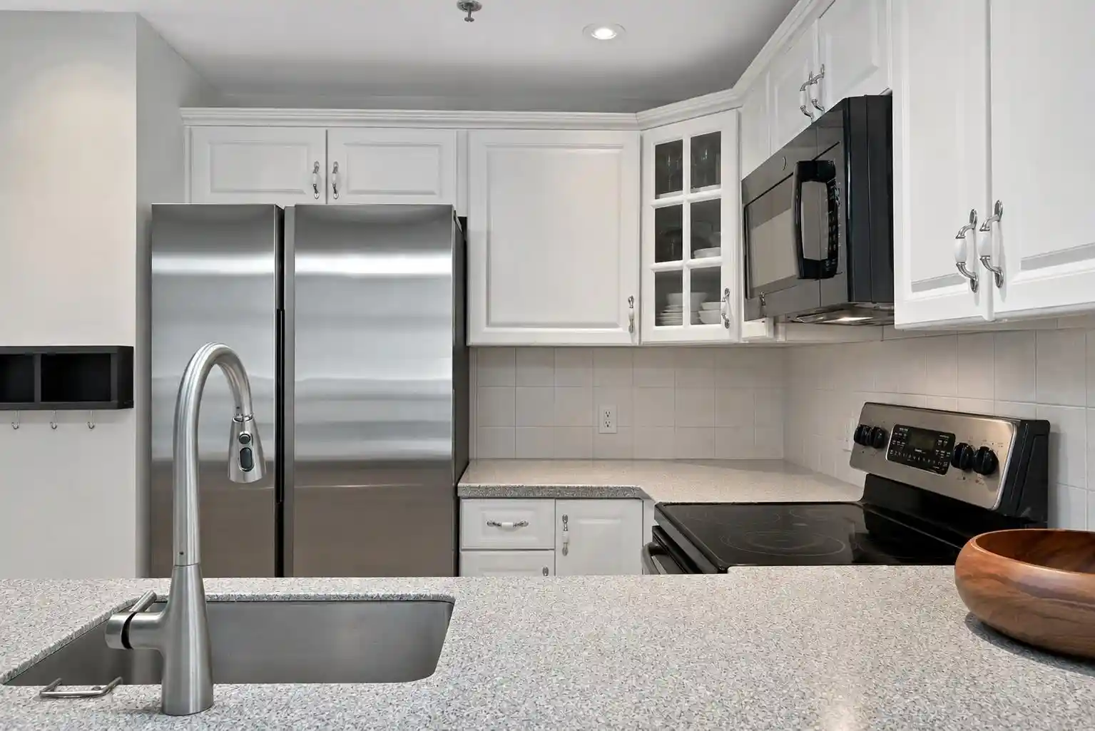 Photo 1 of Condo for sale at 415 Newark St #2E, Hoboken, NJ 07030 | MLS# 260016206 | Listing updated on 2026-09-18