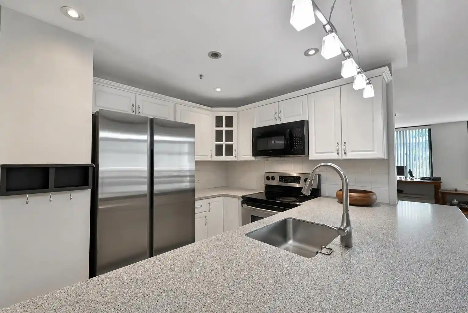 Photo 2 of Condo for sale at 415 Newark St #2E, Hoboken, NJ 07030 | MLS# 260016206 | Listing updated on 2026-09-18