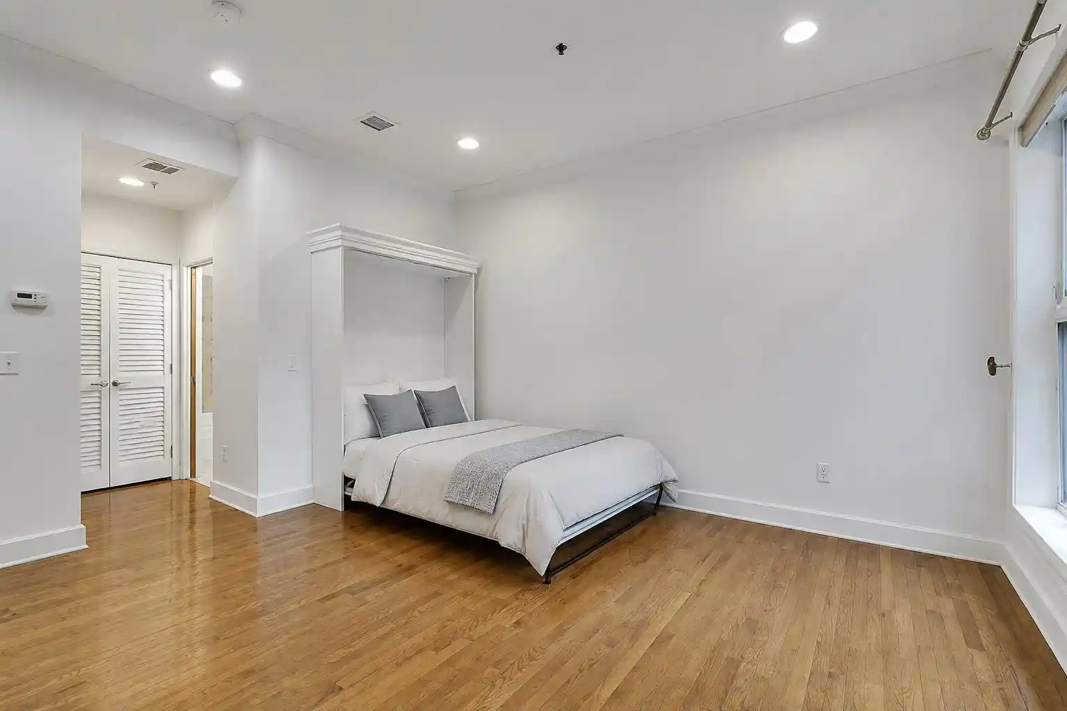 4th image of 61 Grand St #2F, Jersey City, NJ 07302 | MLS# 260016259