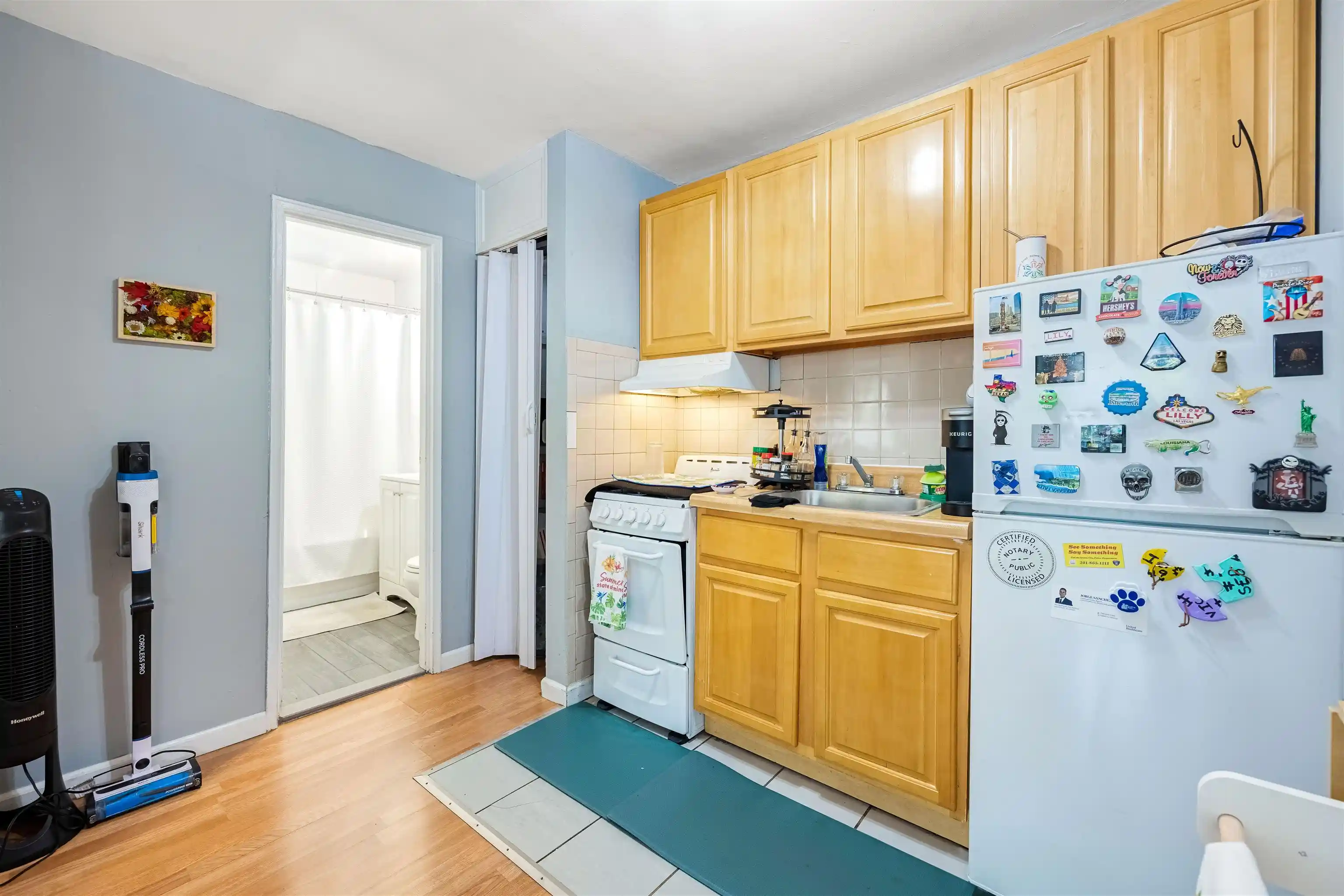 2nd image of 120 32nd St, Union City, NJ 07087