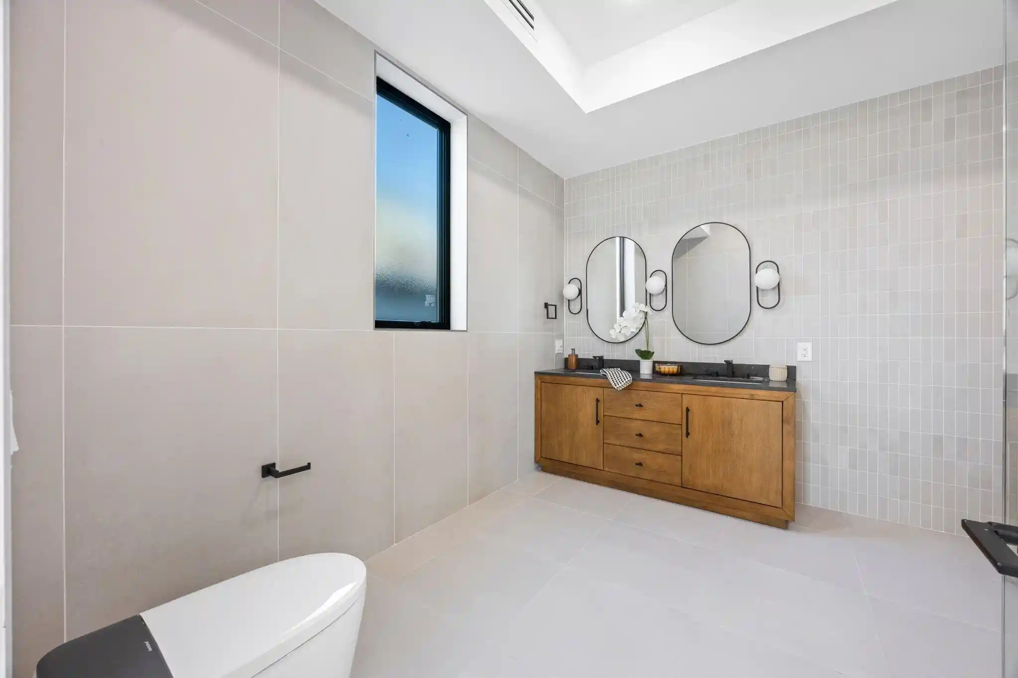 5th image of 33 Graham St #1, Jersey City, NJ 07307 | MLS# 260016318
