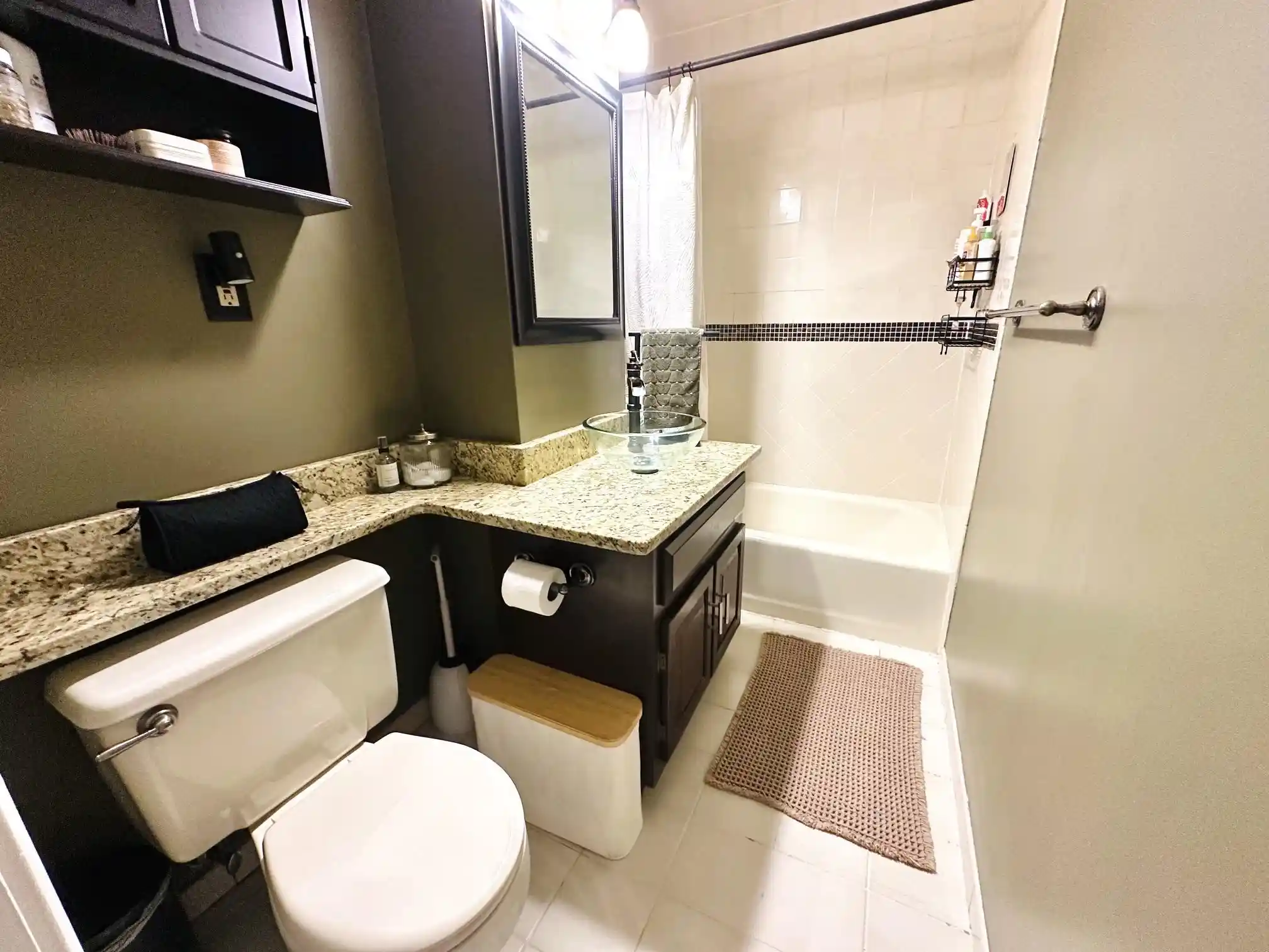 2nd image of 82 Jackson St, Hoboken, NJ 07030