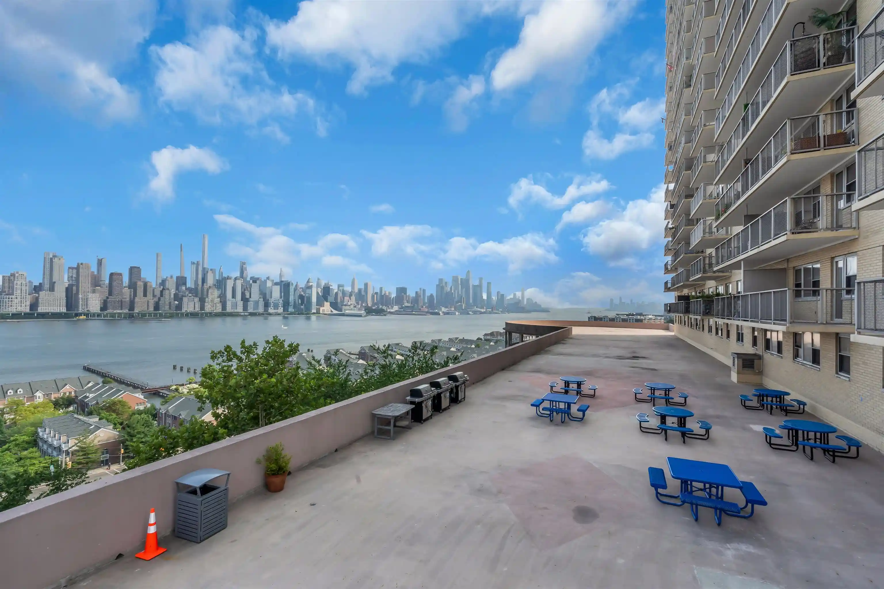 Photo 2 of Condo for sale at 6600 Boulevard E #21J, West New York, NJ 07093 | MLS# 260016335 | Listing updated on 2026-08-16