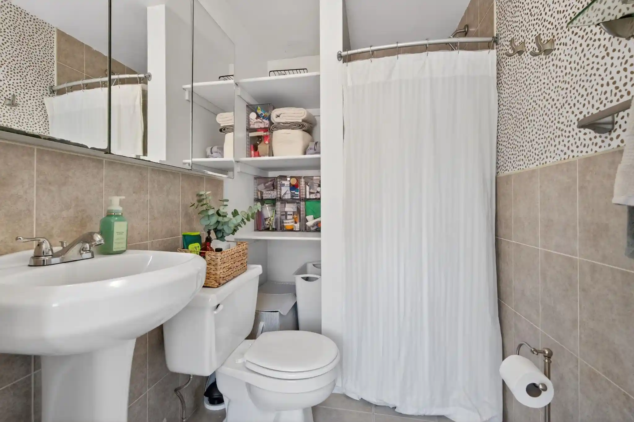 Listing Photo 5 - Condo for sale in building located at 133 Madison St, Hoboken, NJ 07030 - Unit #4L