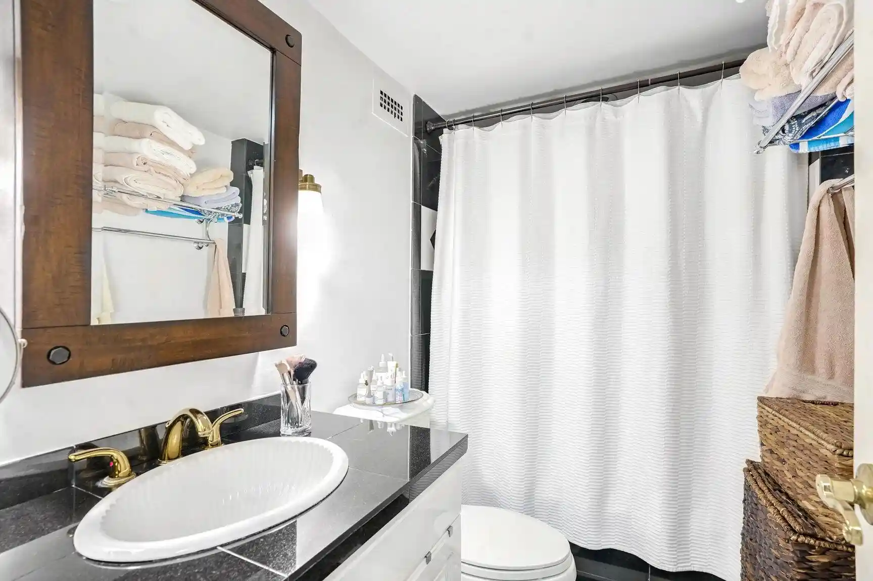 Photo 2 of Condo for sale at 8800 Boulevard E #7E, North Bergen, NJ 07047 | MLS# 260016418 | Listing updated on 2026-08-19