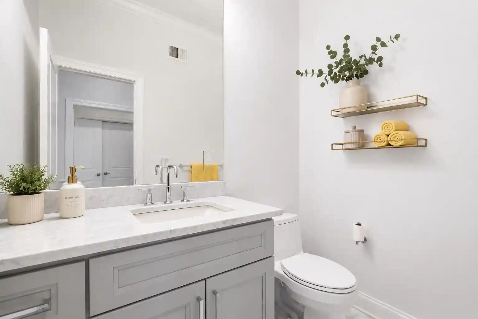 2nd image of 41 Bentley Ave, Jersey City, NJ 07304