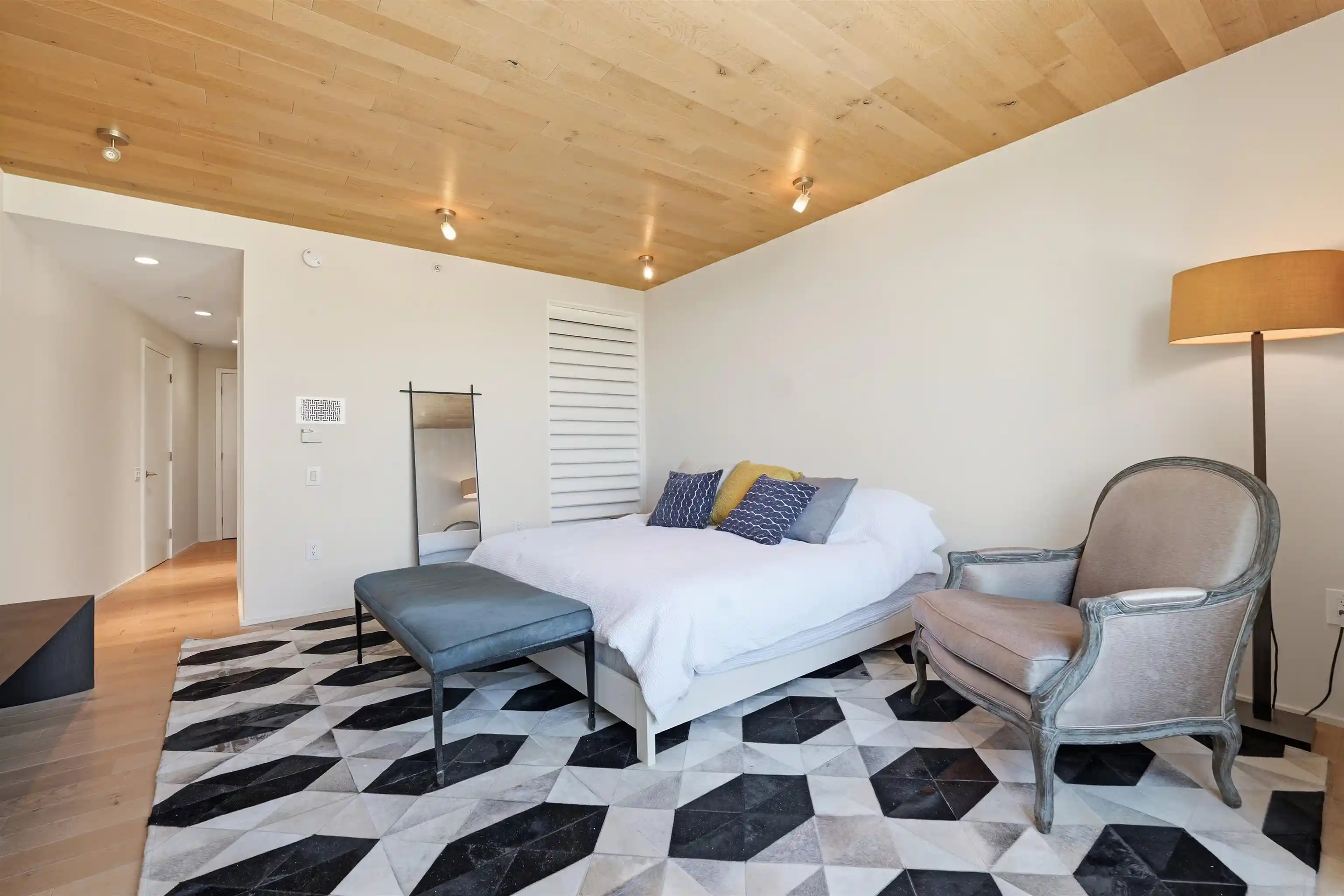 Photo 4 of Condo for sale at 1008 Hudson Park #1008, Edgewater, NJ 07020 | MLS# 260016461 | Listing updated on 2026-10-04