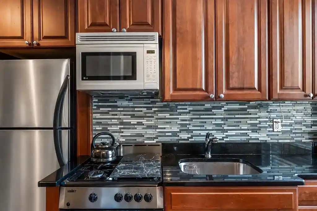 2nd image of 532 Adams St, Hoboken, NJ 07030