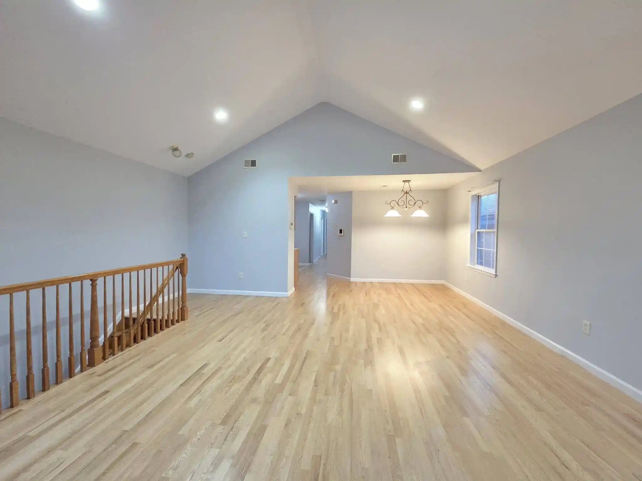 4th image of 27 Jewett Ave, Jersey City, NJ 07304 | MLS# 260016508