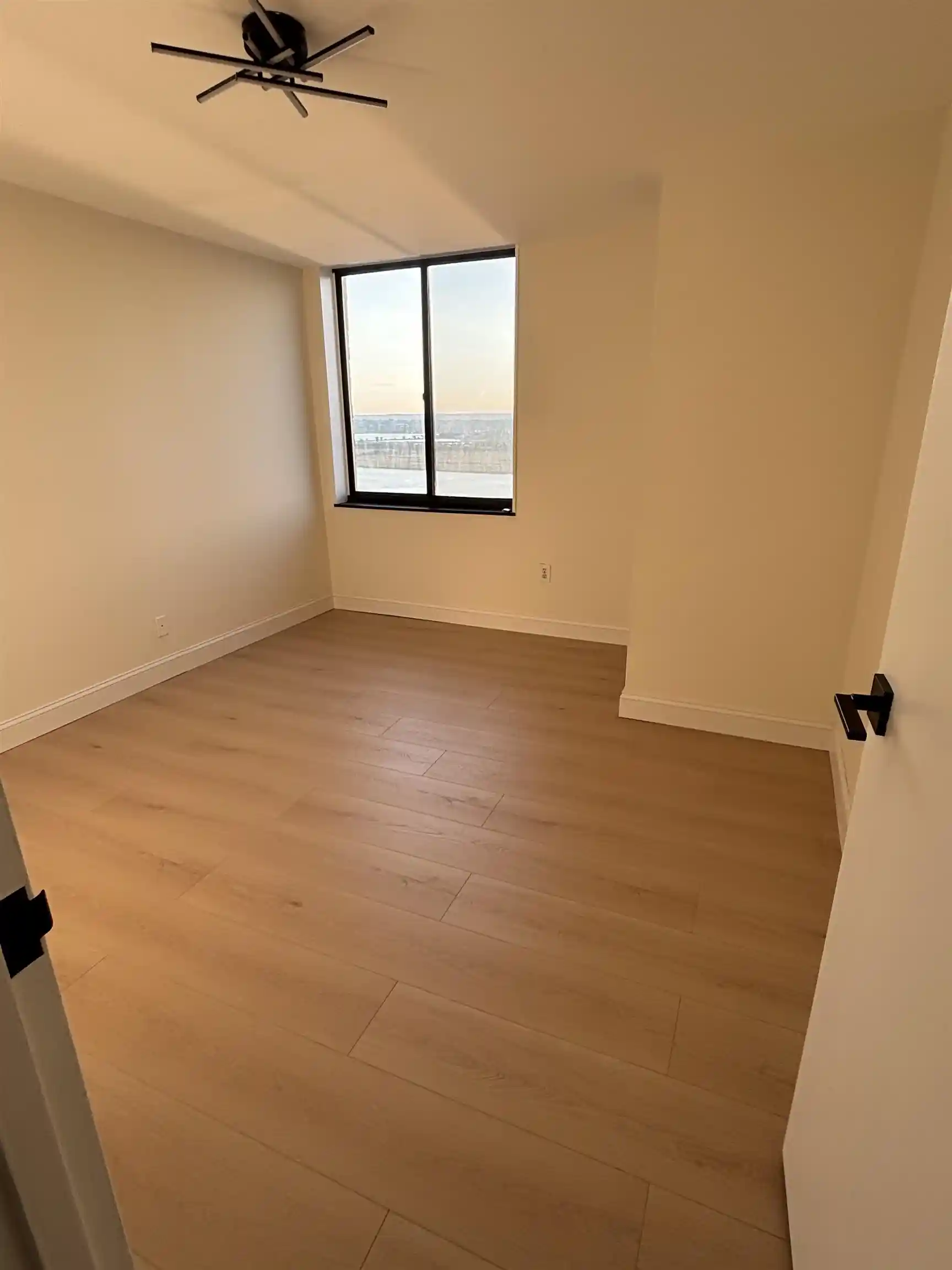 Photo 2 of Condo for sale at 1740 Harmon Cvs Tower #1740, Secaucus, NJ 07094 | MLS# 260016521 | Listing updated on 2026-08-19