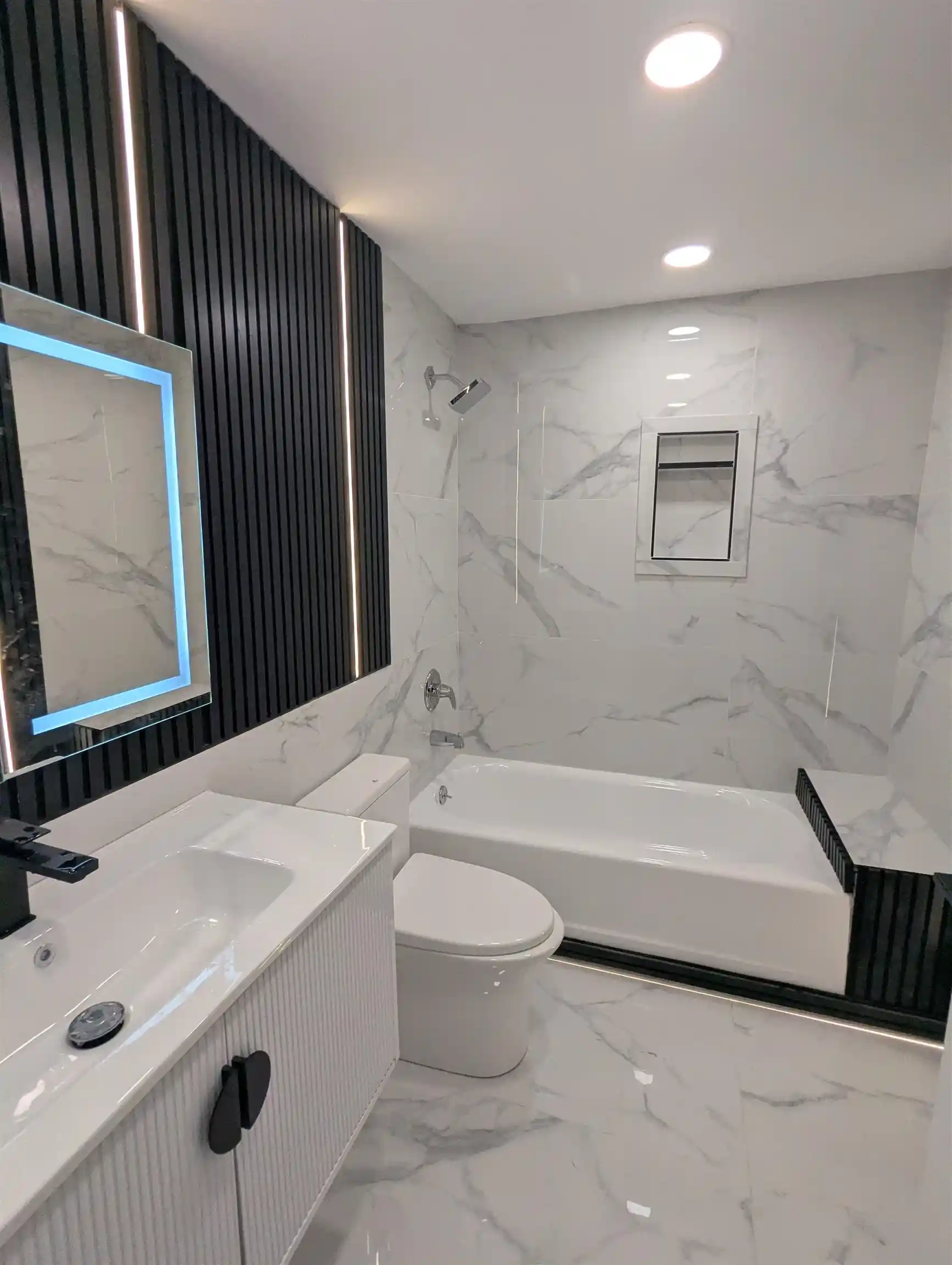 Photo 3 of Condo for sale at 1740 Harmon Cvs Tower #1740, Secaucus, NJ 07094 | MLS# 260016521 | Listing updated on 2026-08-19