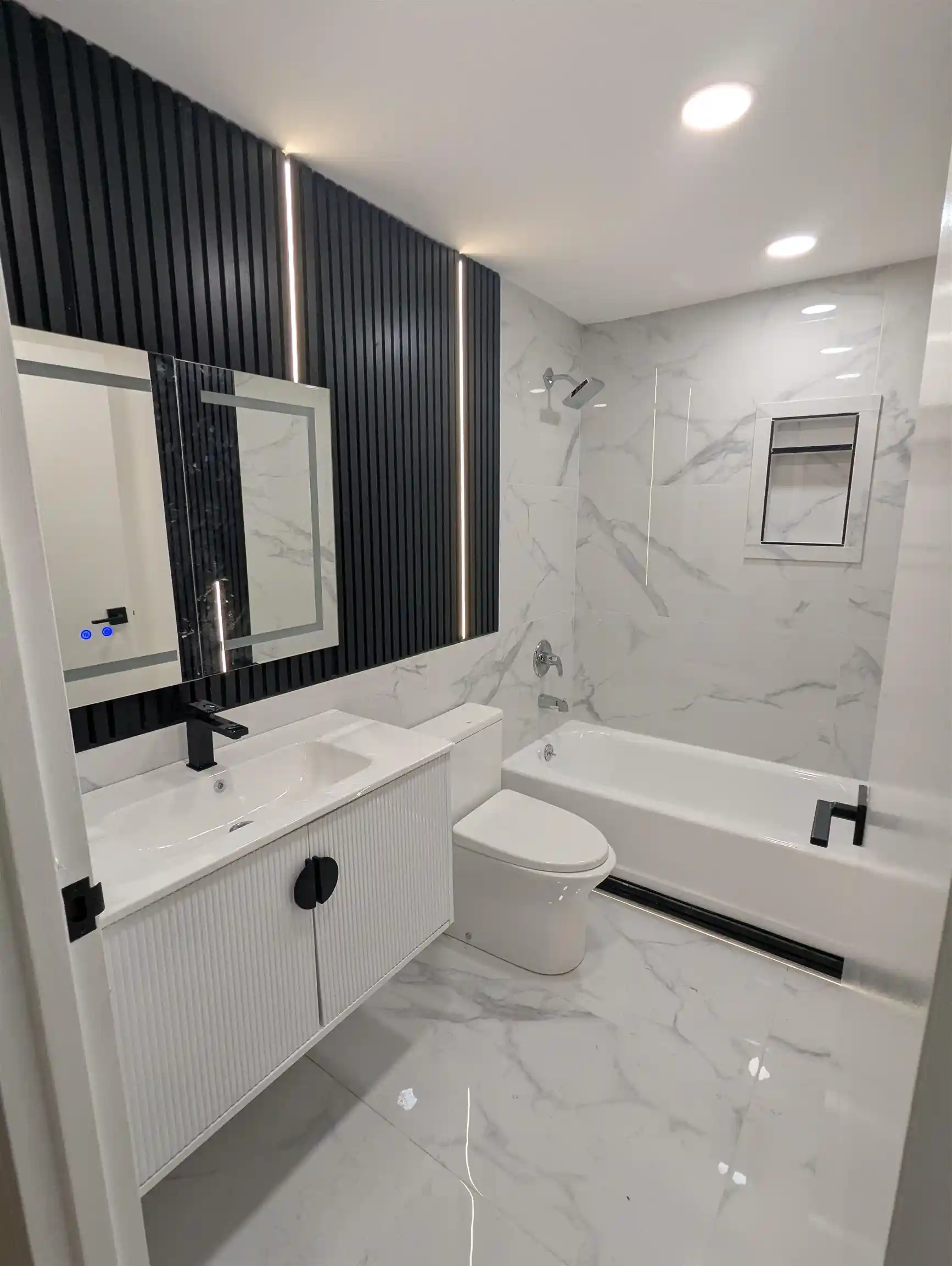Photo 4 of Condo for sale at 1740 Harmon Cvs Tower #1740, Secaucus, NJ 07094 | MLS# 260016521 | Listing updated on 2026-08-19