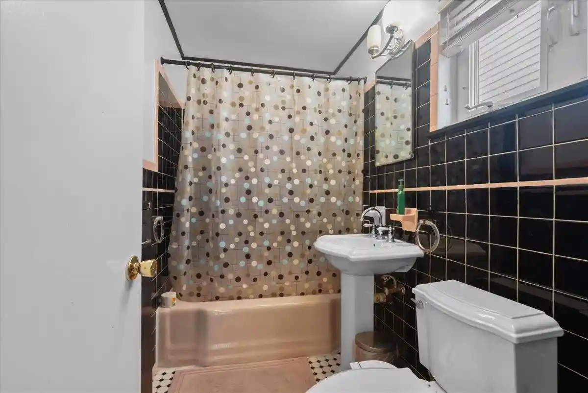 4th image of 584 Liberty Ave, Jersey City, NJ 07307 | MLS# 260016522